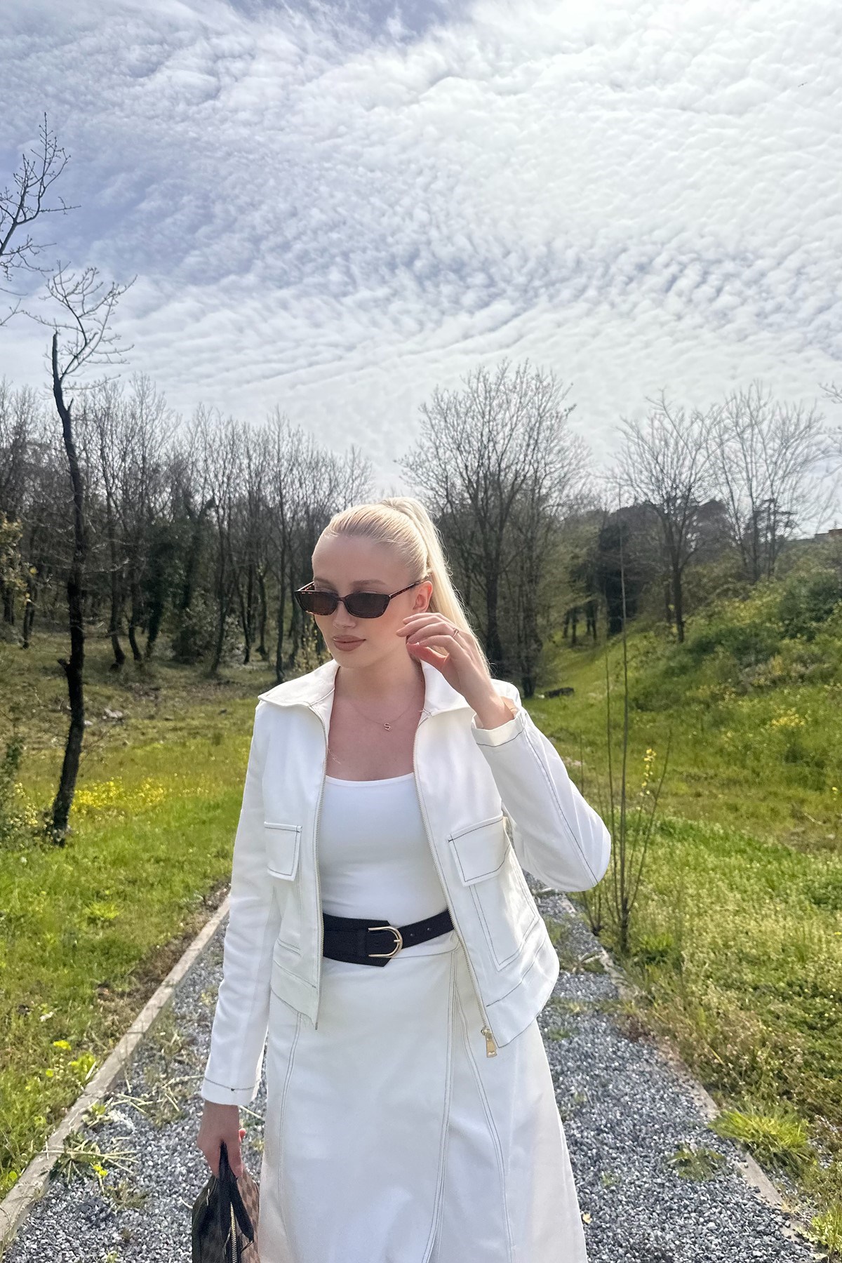 SÜS DİKİŞ DETAYLI ŞORTLU ANVELOP ETEK