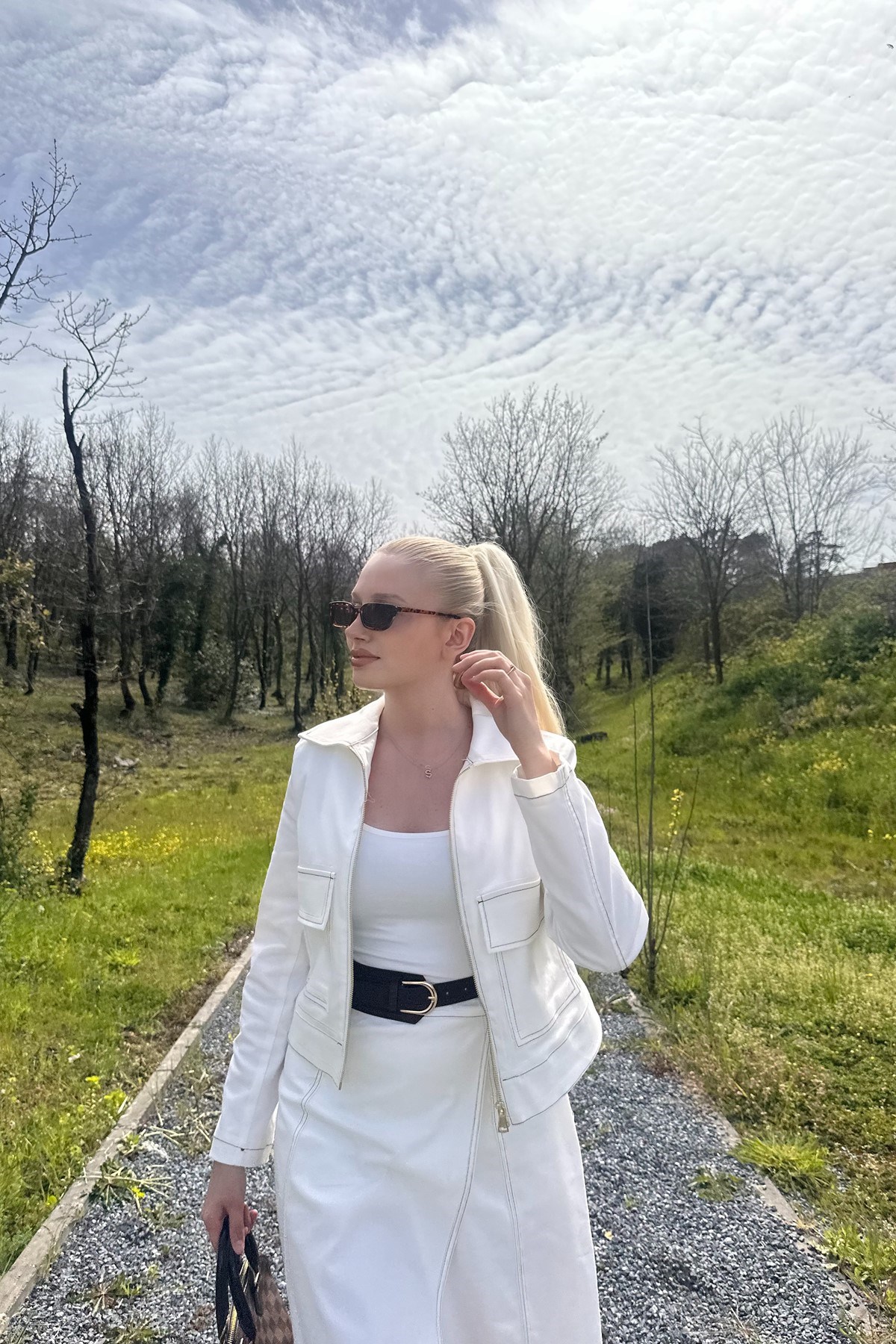 SÜS DİKİŞ DETAYLI ŞORTLU ANVELOP ETEK