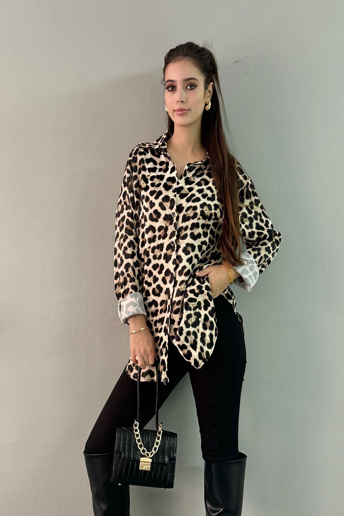 OVERSİZE LEOPAR DESENLİ SATEN GÖMLEK
