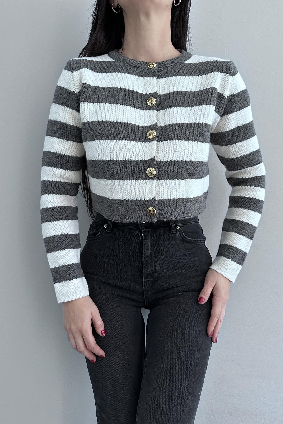 ÇİZGİLİ CROP HIRKA
