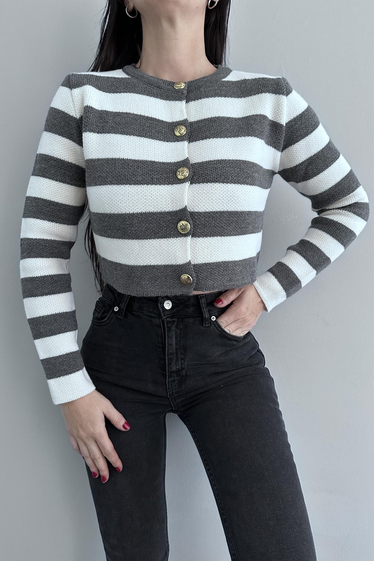 ÇİZGİLİ CROP HIRKA