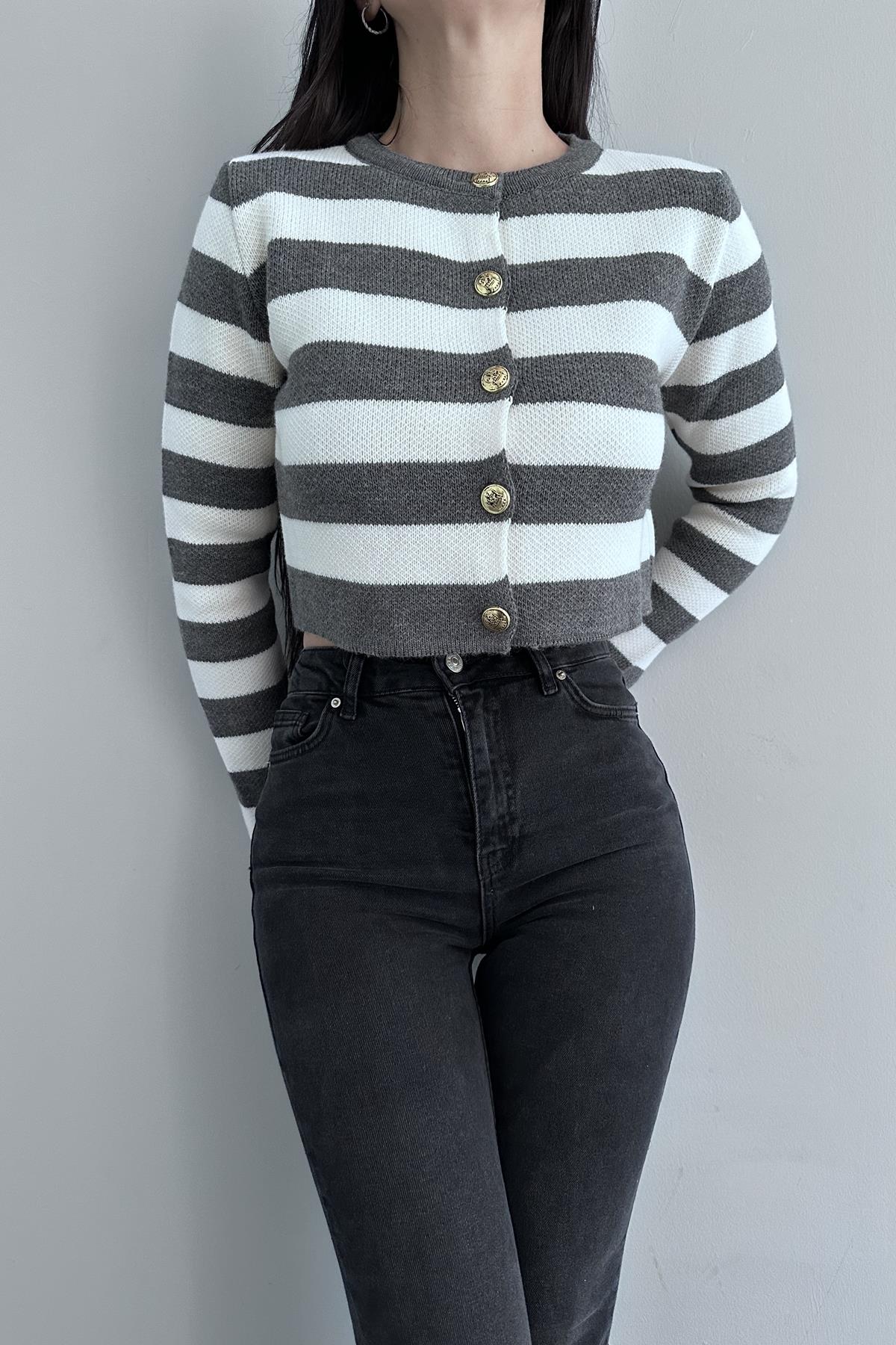 ÇİZGİLİ CROP HIRKA