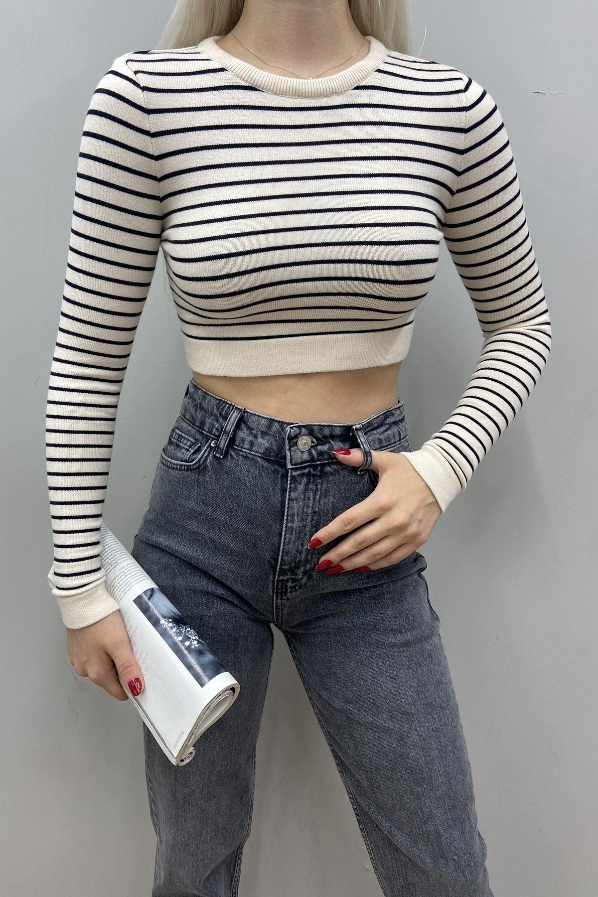 ÇİZGİLİ CROP TRIKO KAZAK
