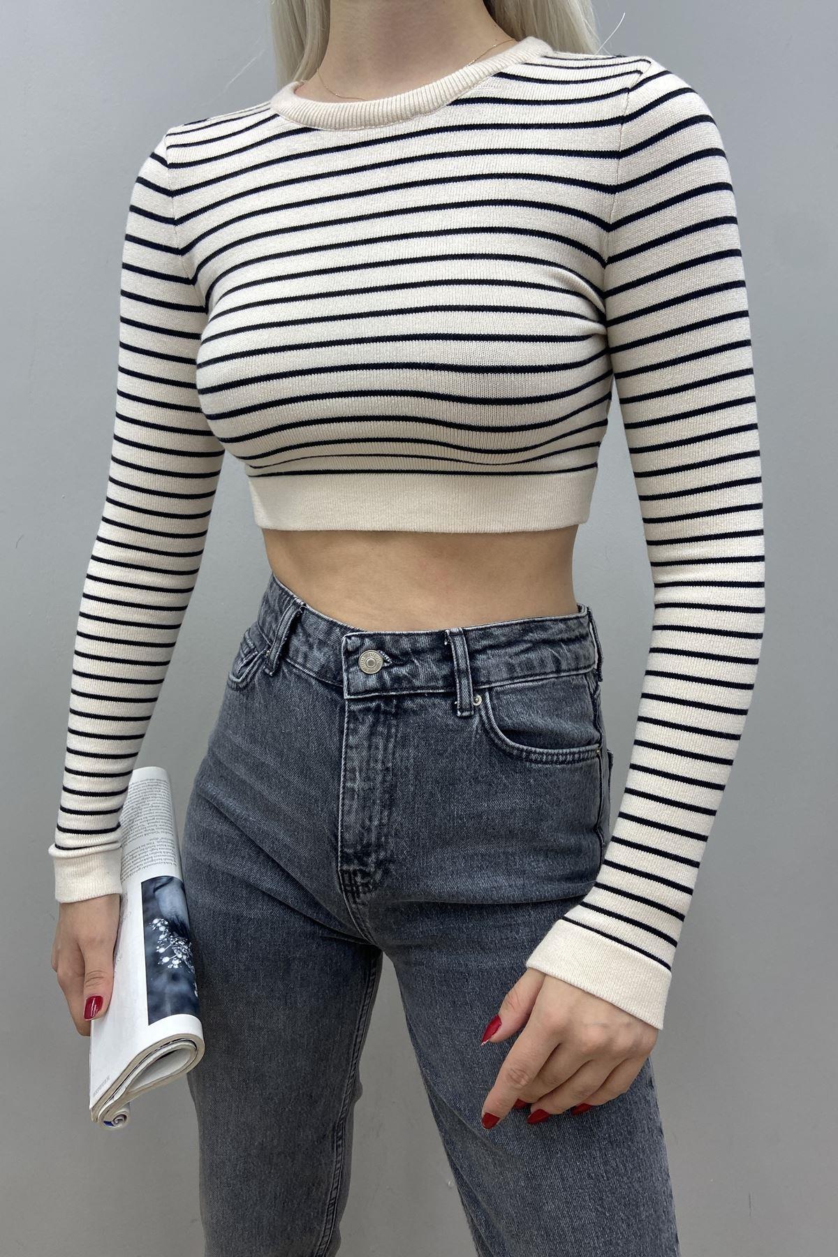 ÇİZGİLİ CROP TRIKO KAZAK