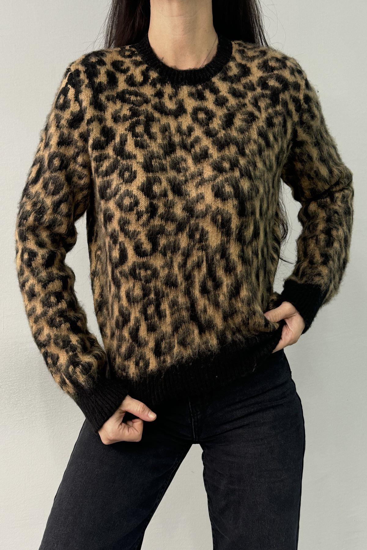LEOPAR DESEN TRIKO KAZAK