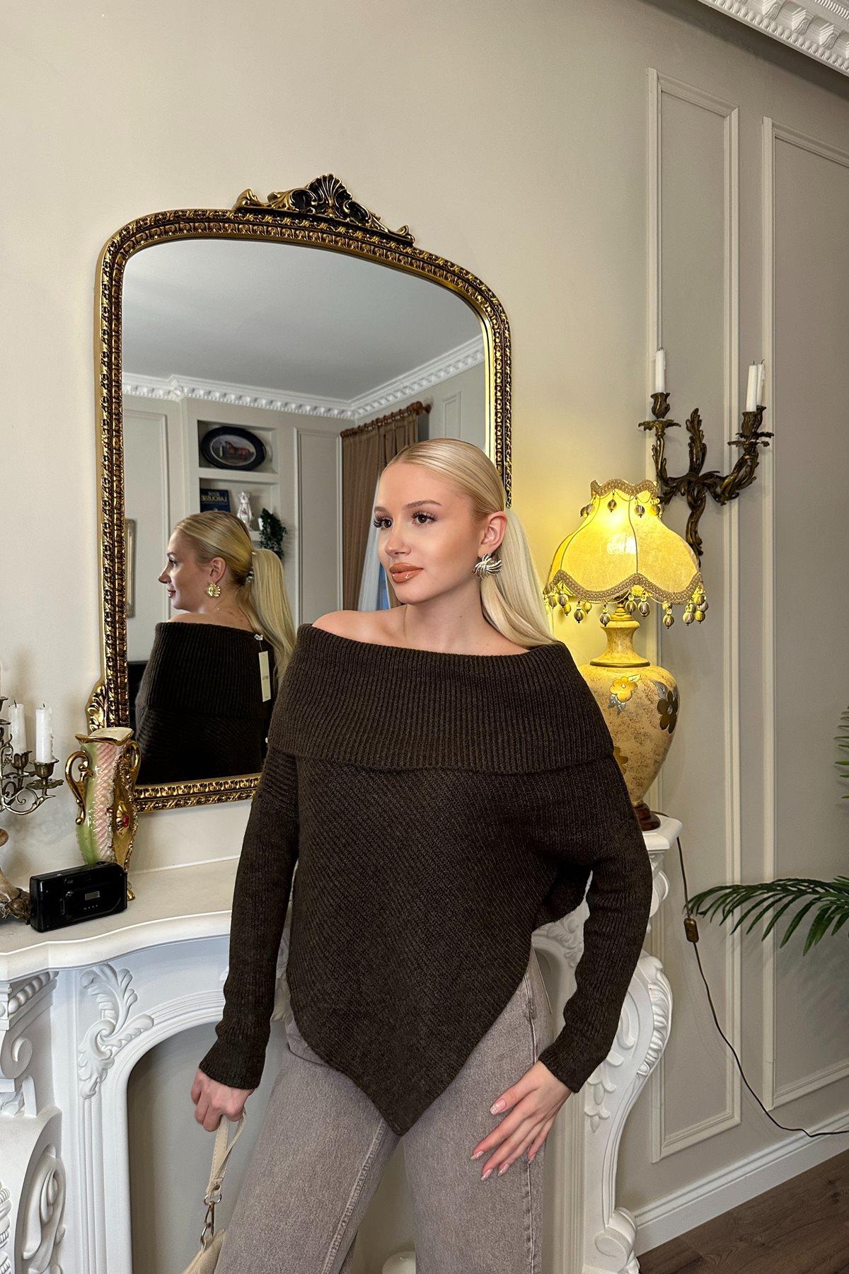 MADONNA YAKA ASİMETRİK TRIKO