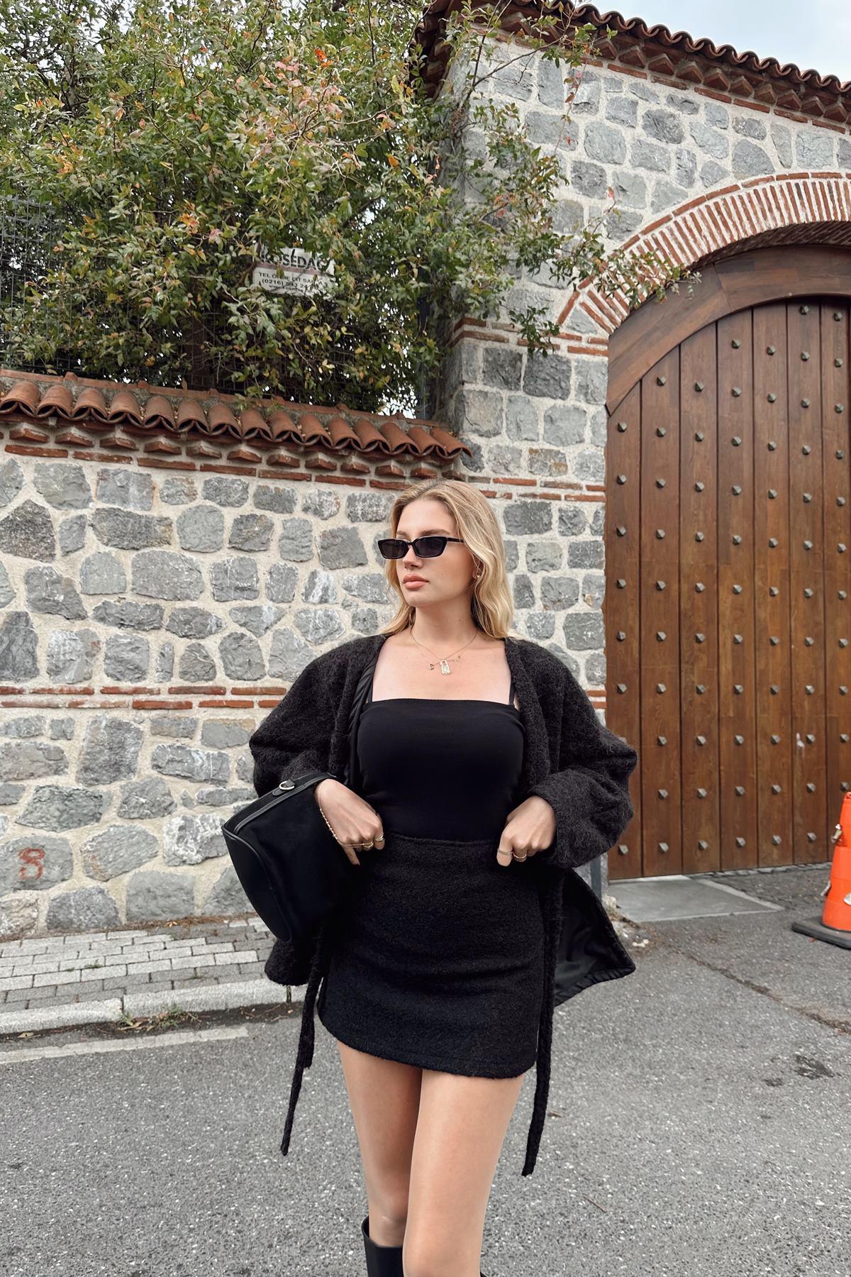 BAĞCIK DETAY KIRÇILLI KAŞE HIRKA