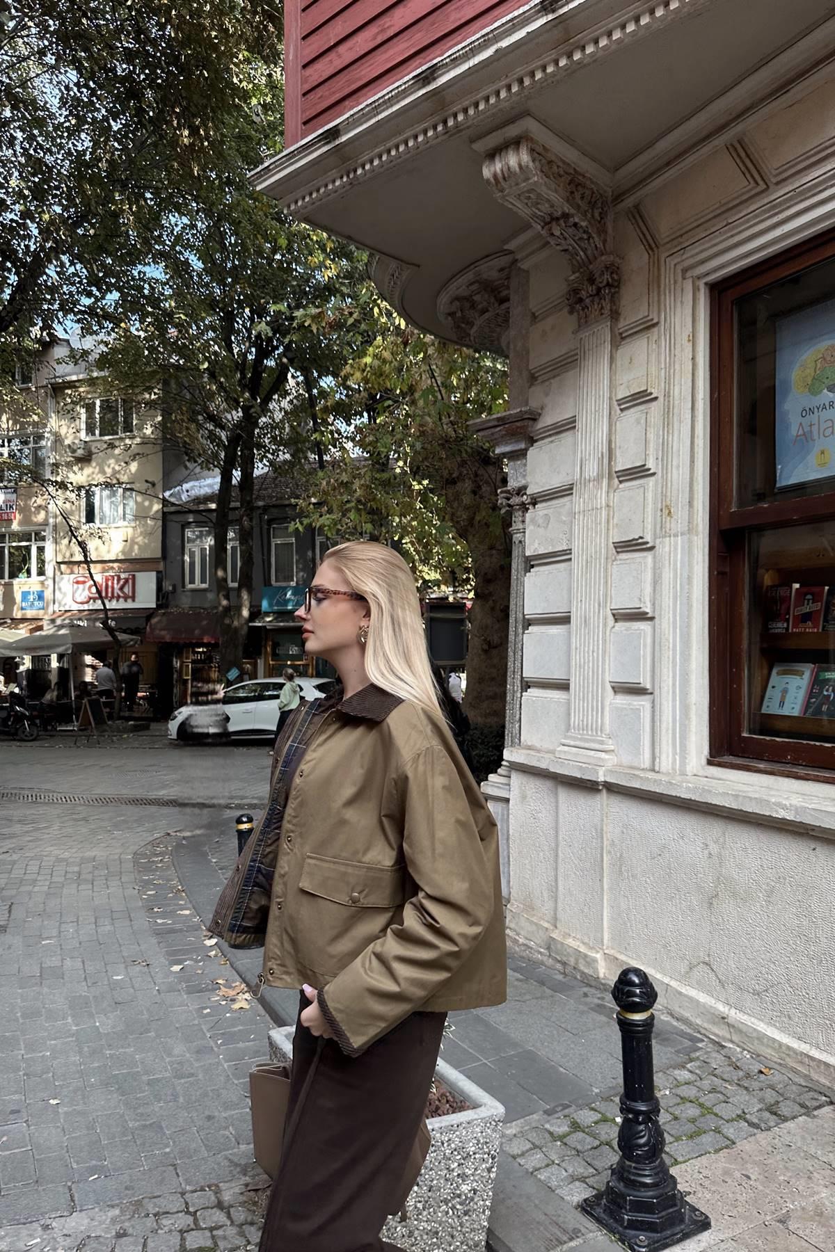 KADİFE YAKA DETAYLI CEKET