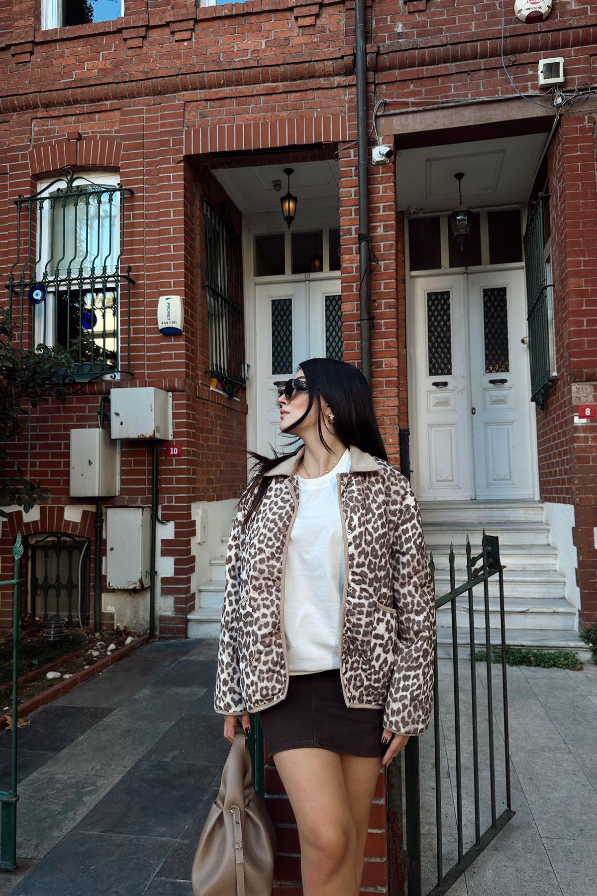 LEOPAR DESEN KAPİTONE CEKET