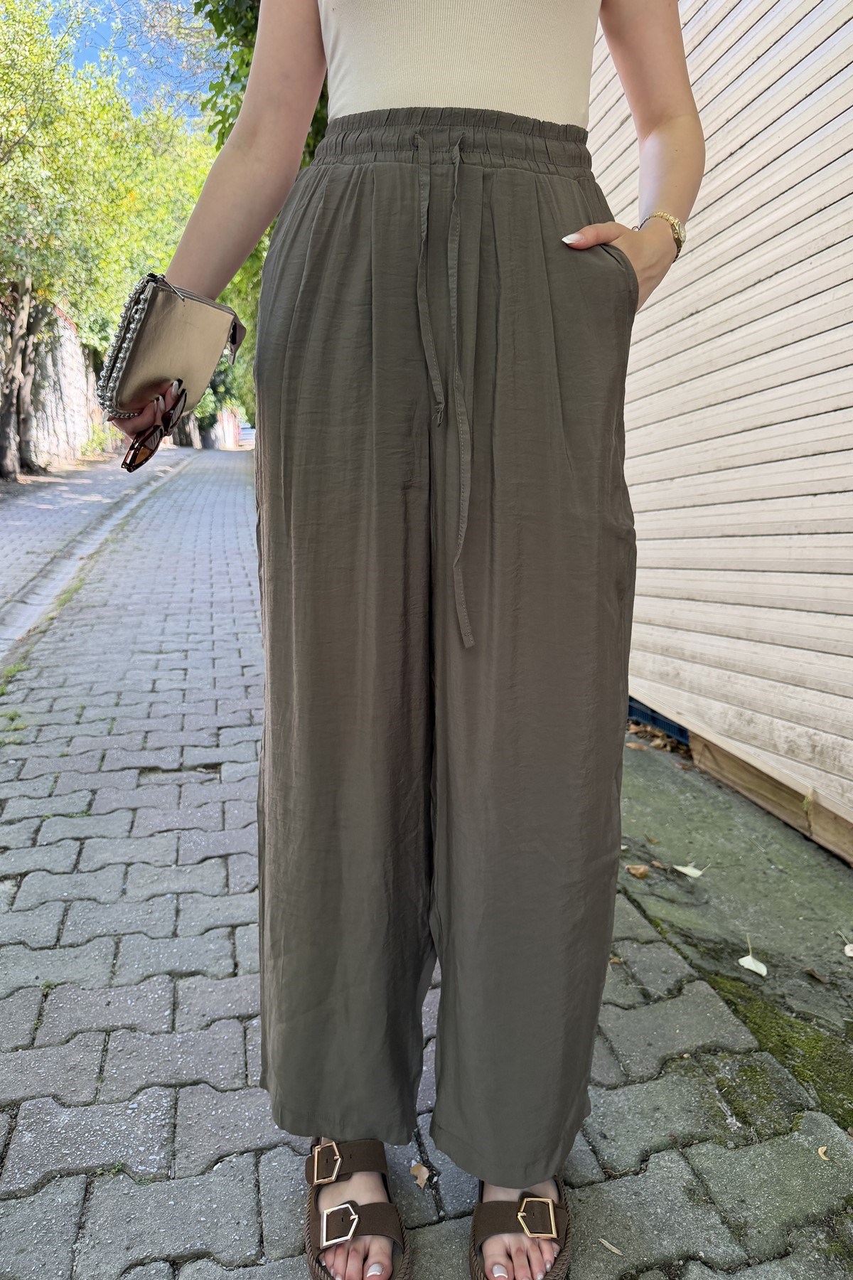 BELİ LASTİKLİ SALAŞ PANTOLON