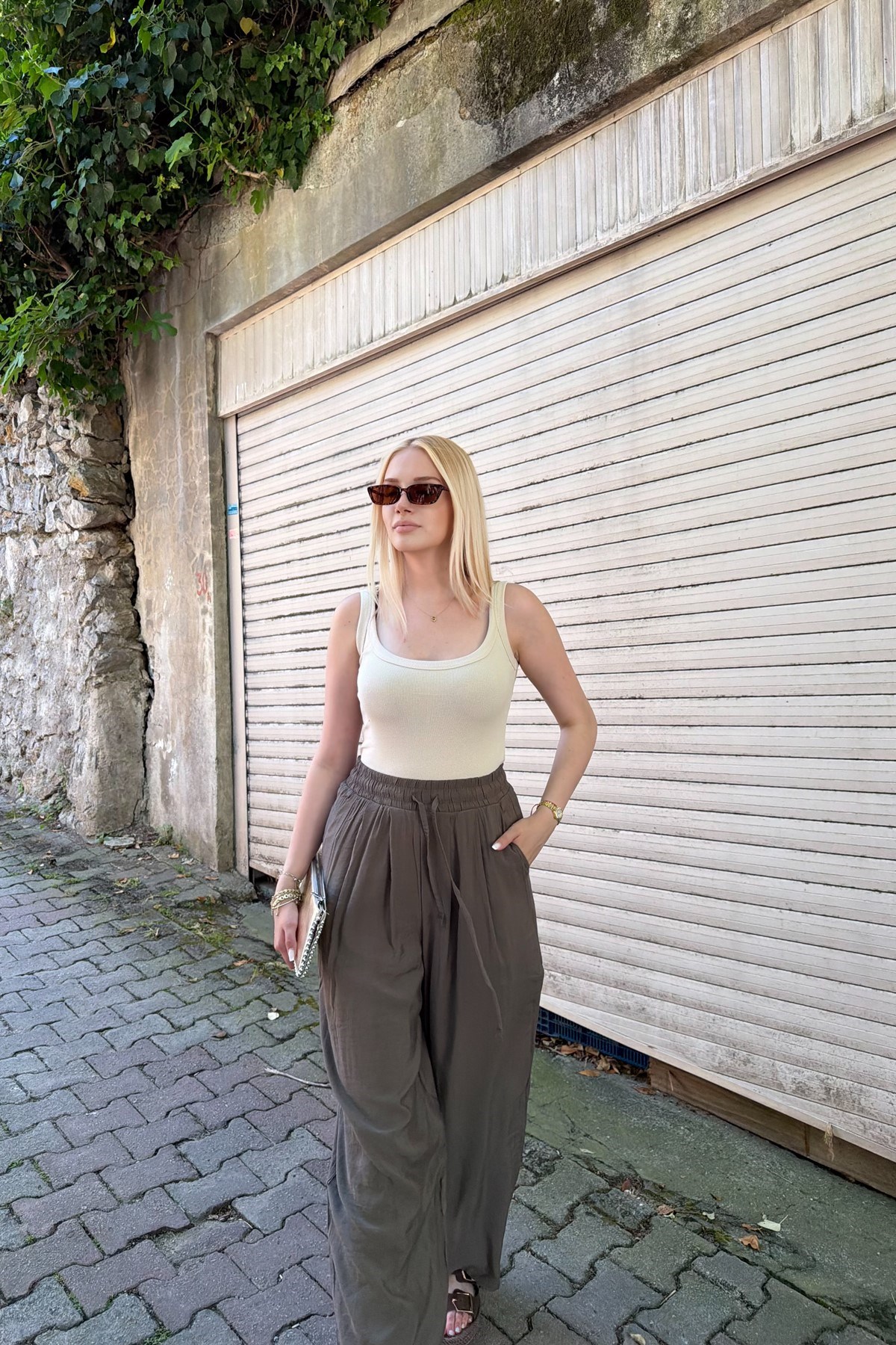 BELİ LASTİKLİ SALAŞ PANTOLON