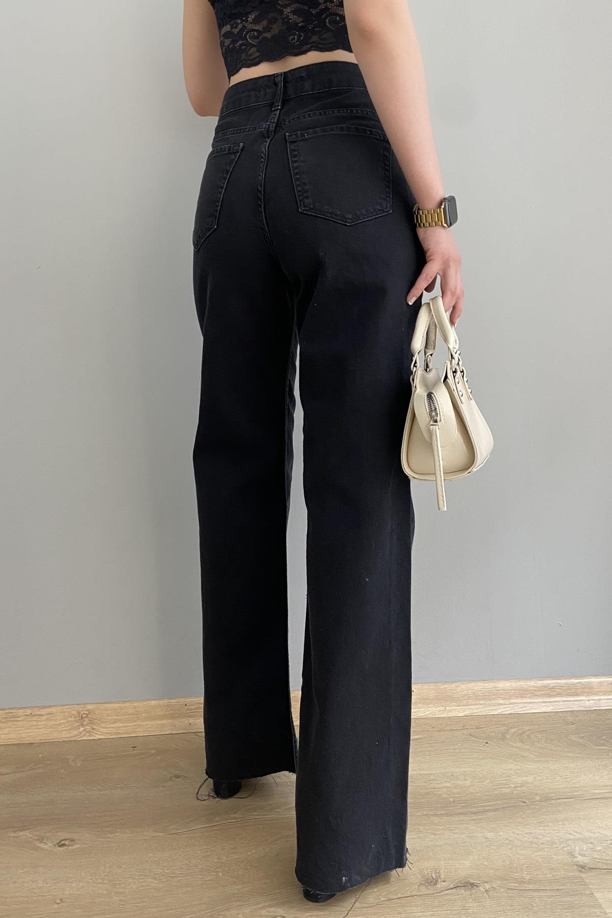 BOL PAÇA KESİK PANTALON