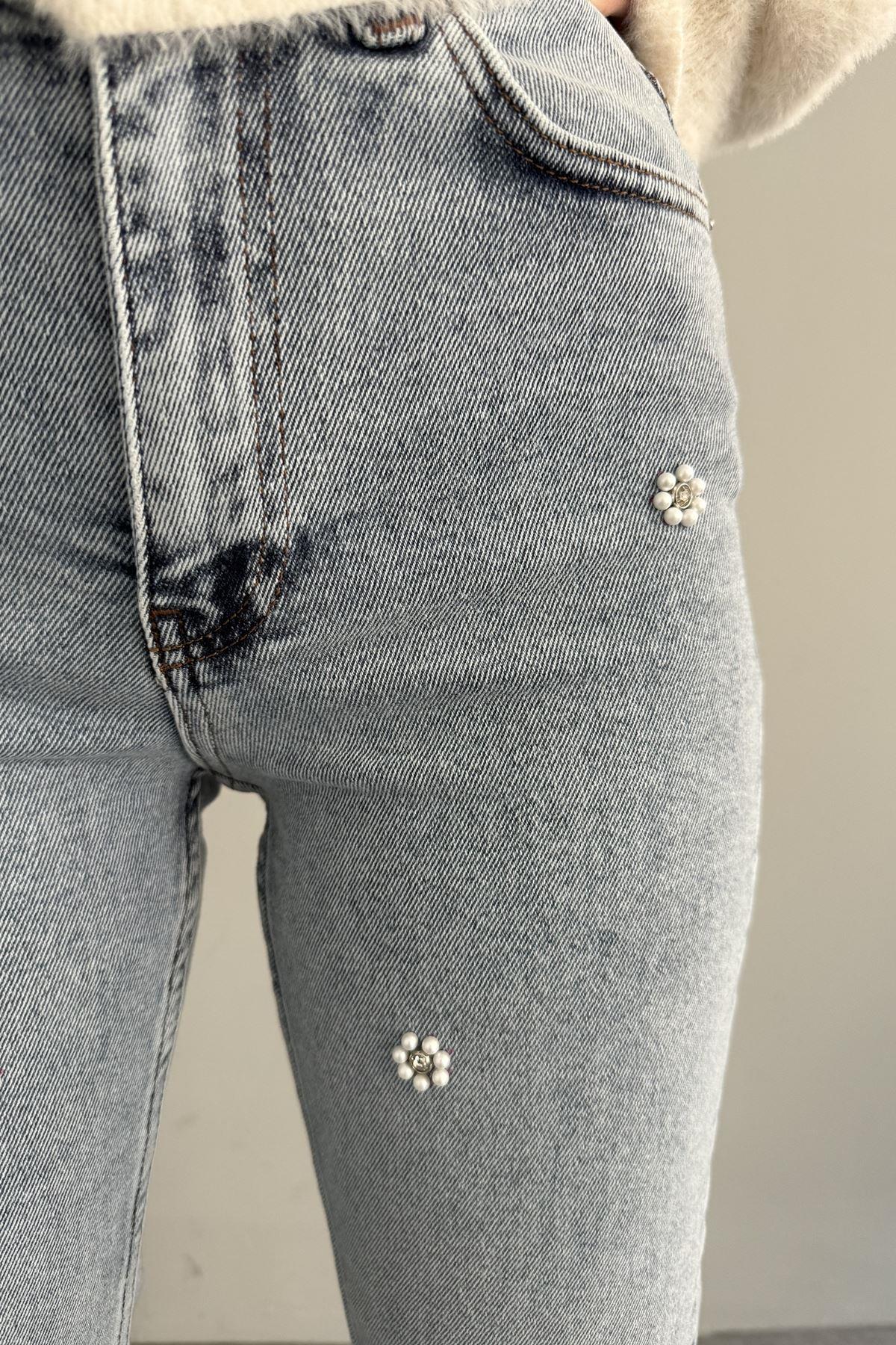 İNCİ TAŞLI ÇİÇEK DESEN MOM KOT PANTOLON