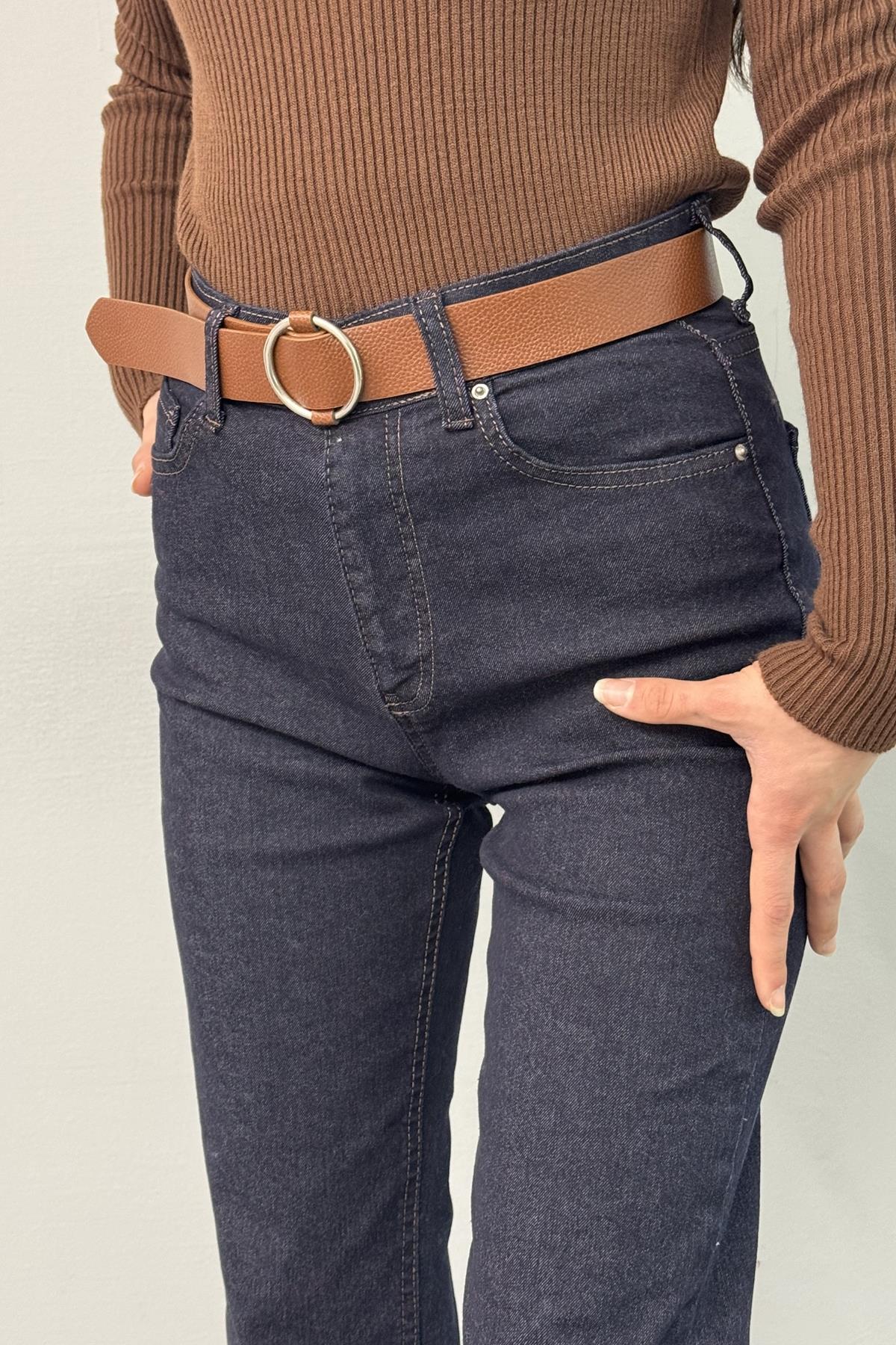 KEMERLİ PAÇA UCU KESİK PANTOLON