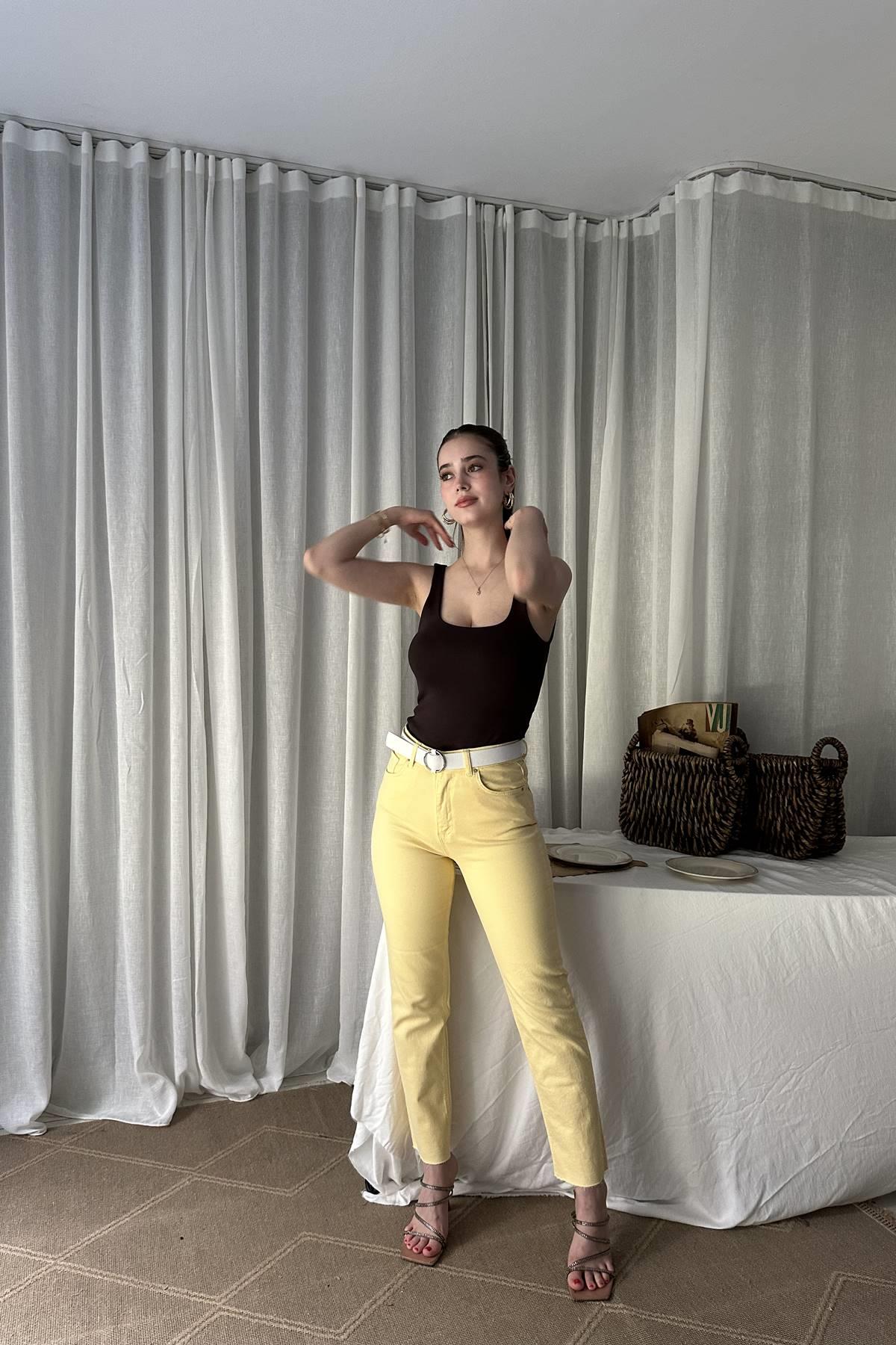 LİKRALI KEMERLI KOT PANTOLON