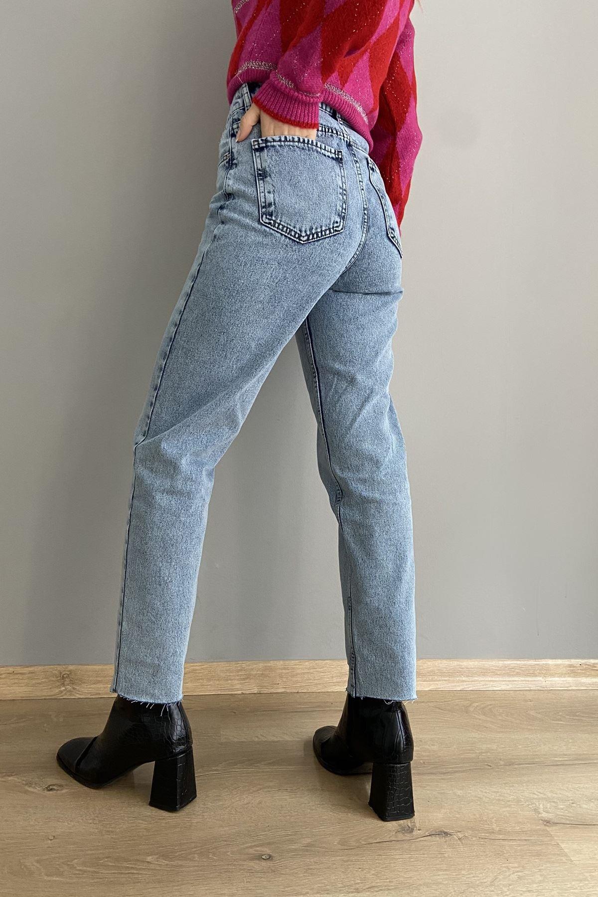 PAÇA KESİK MOM KOT PANTOLON