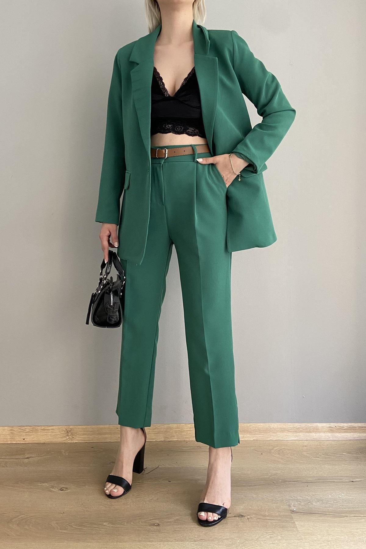 PAÇA YIRTMAÇLI KEMERLİ PANTALON