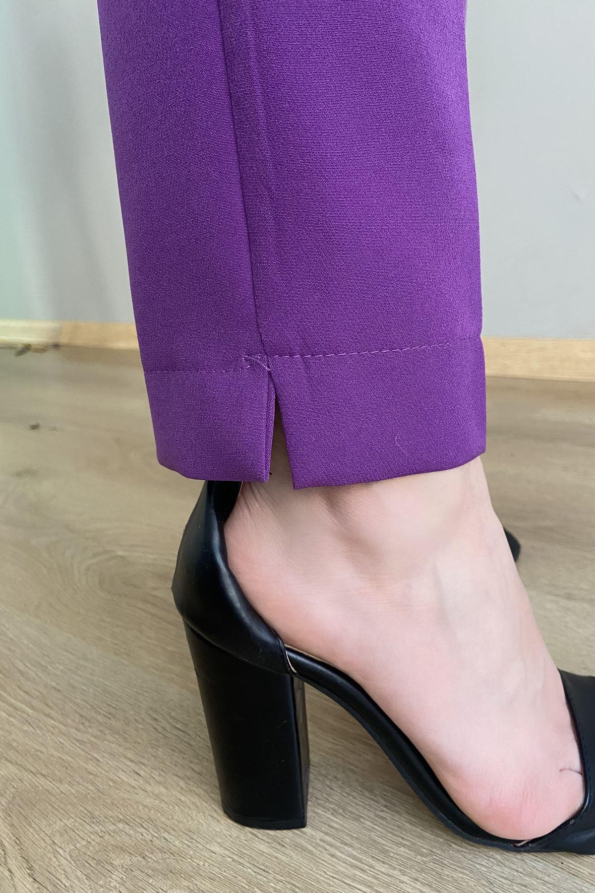 PAÇA YIRTMAÇLI KEMERLİ PANTALON