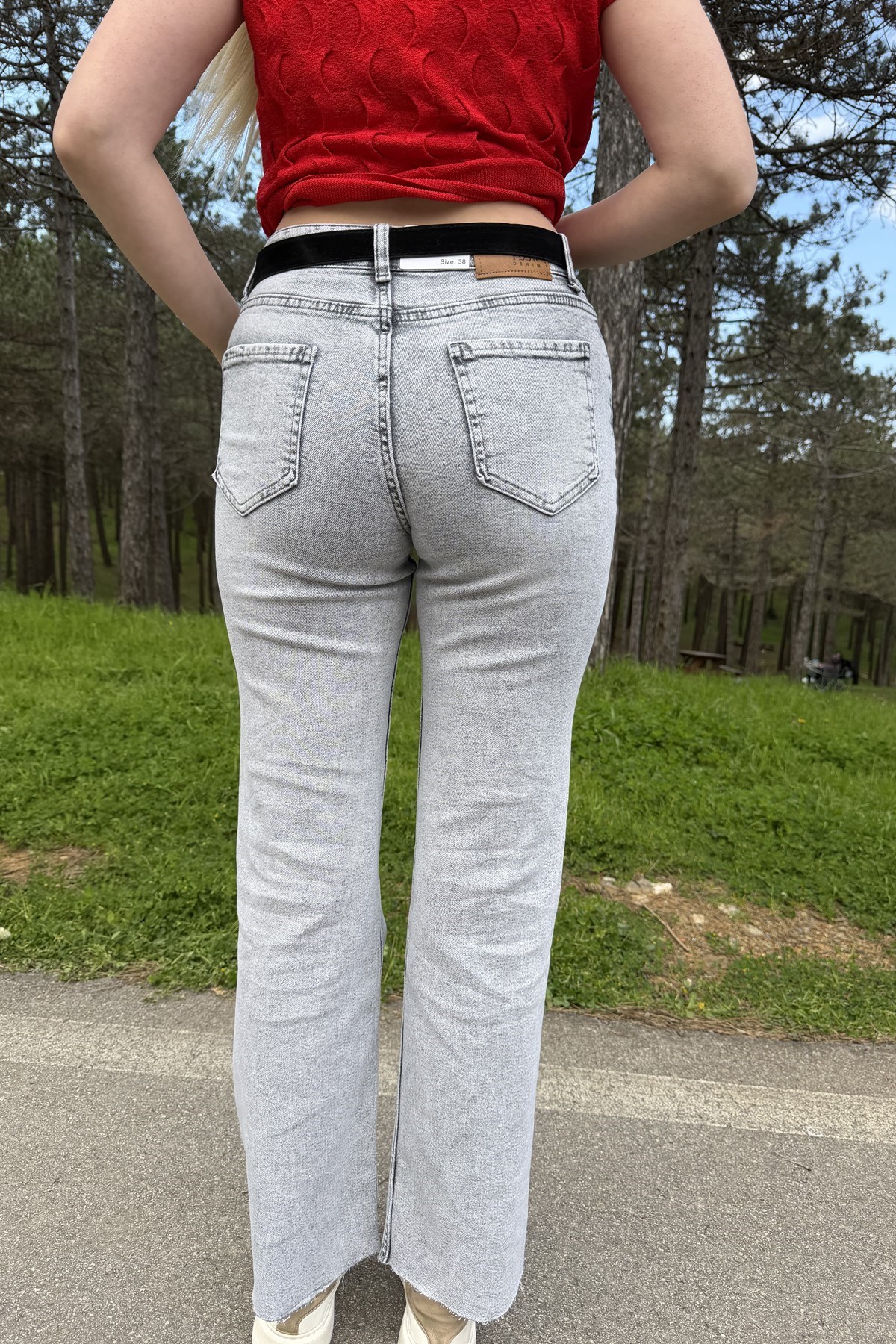 İSPANYOL PAÇA KEMERLİ KOT PANTOLON