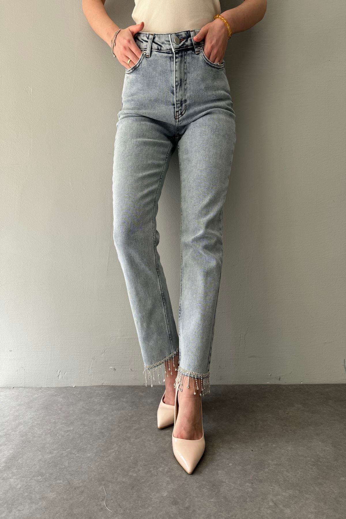 PAÇASI TAŞLI DİKİŞSİZ MOM PANTOLON