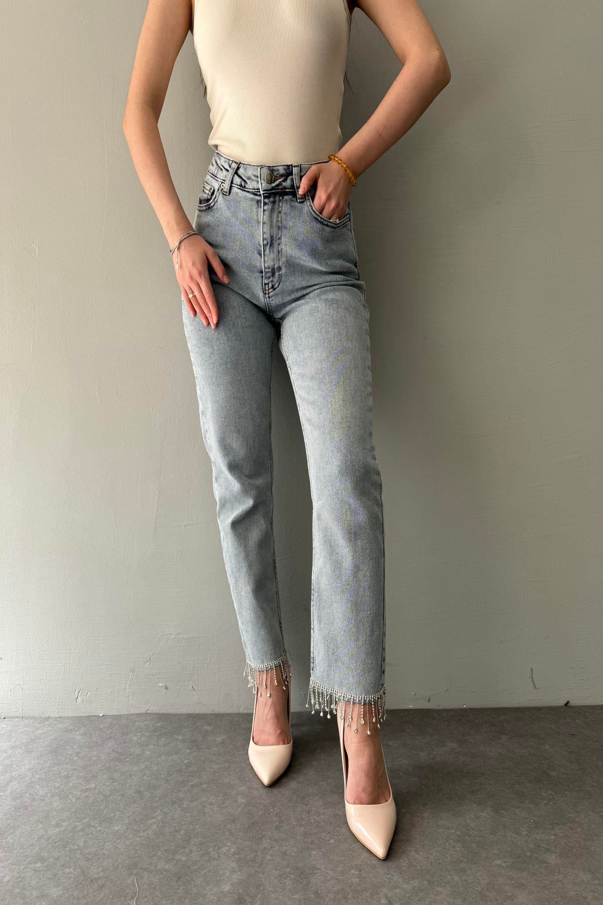 PAÇASI TAŞLI DİKİŞSİZ MOM PANTOLON