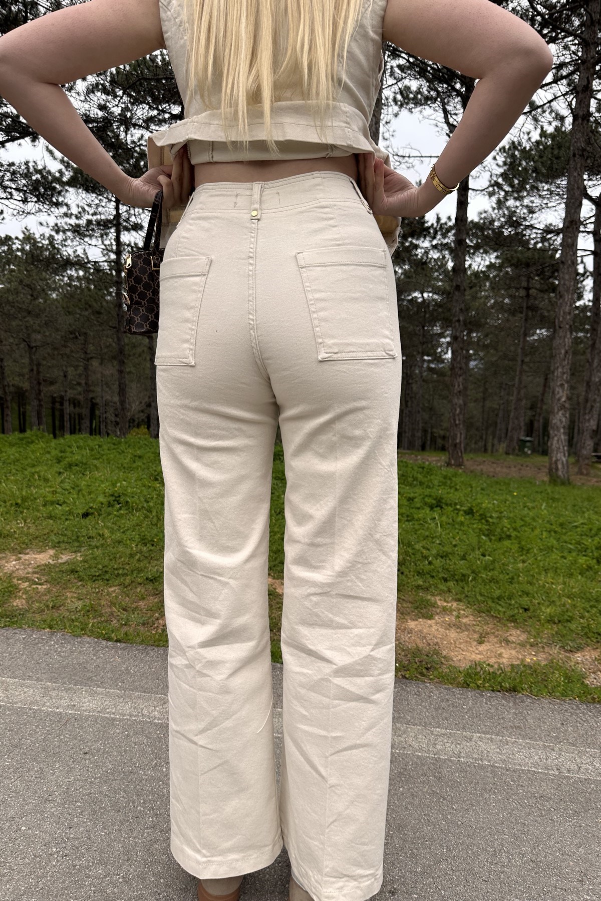 YANLARI DİKİŞSİZ PANTOLON