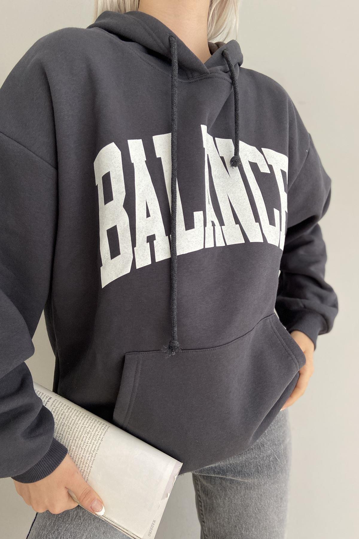 BASKI DETAYLI KAPŞONLU OVERSİZE SWEATSHIRT
