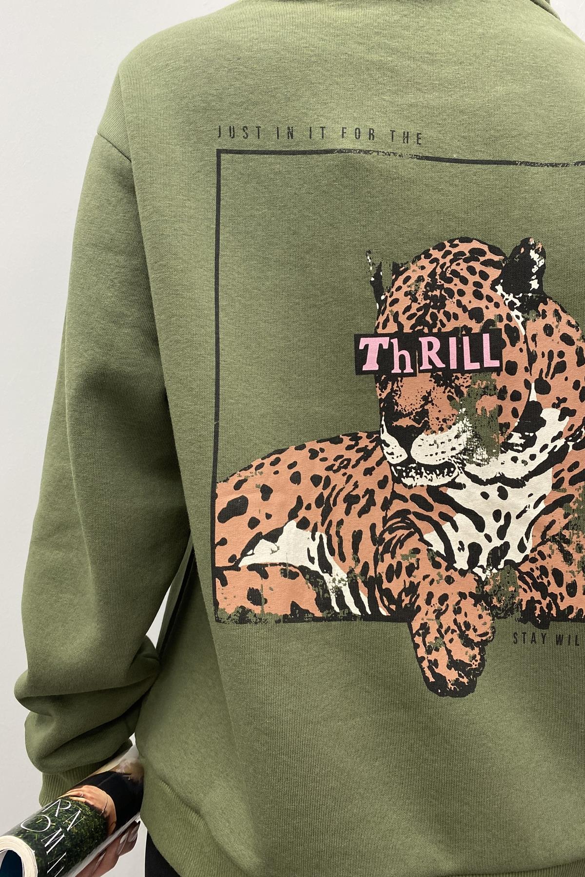 BASKI DETAYLI KAPŞONLU SWEATSHIRT