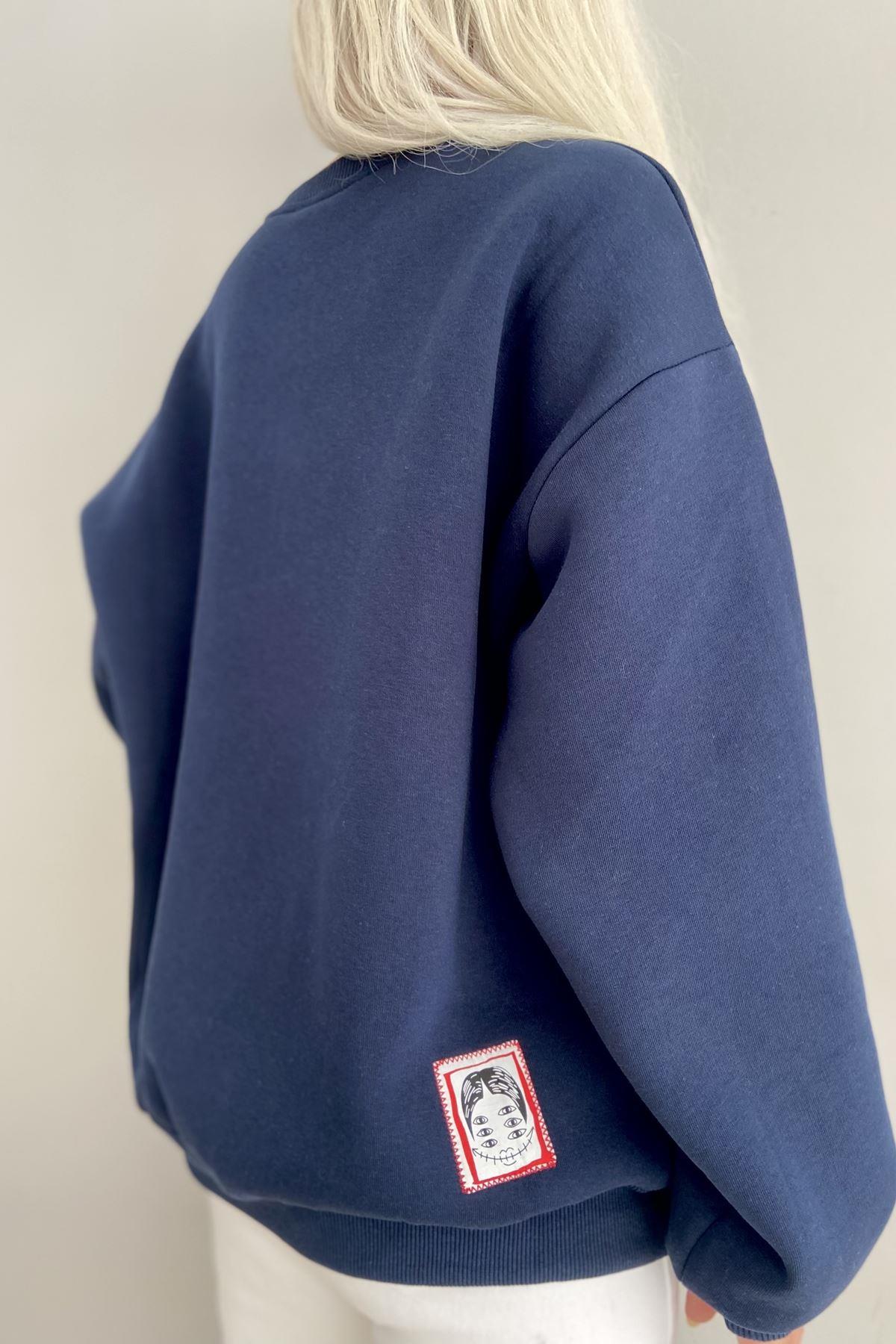 BASKI DETAYLI SWEATSHIRT