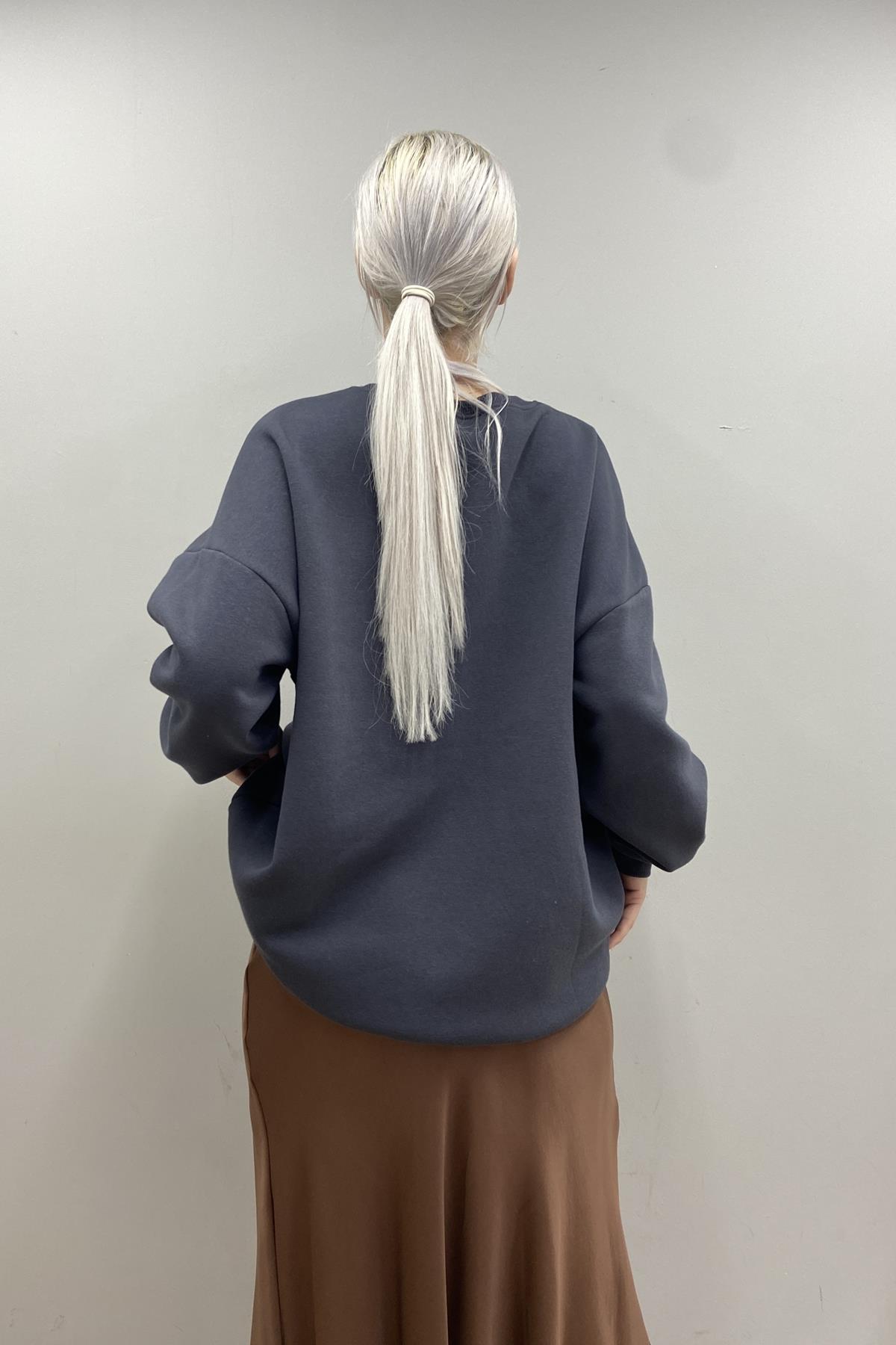 BASKI DETAYLI SWEATSHIRT