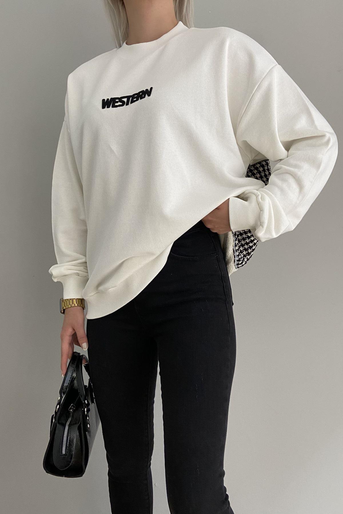 BİİSKLET YAKA NAKIŞLI SWEAT