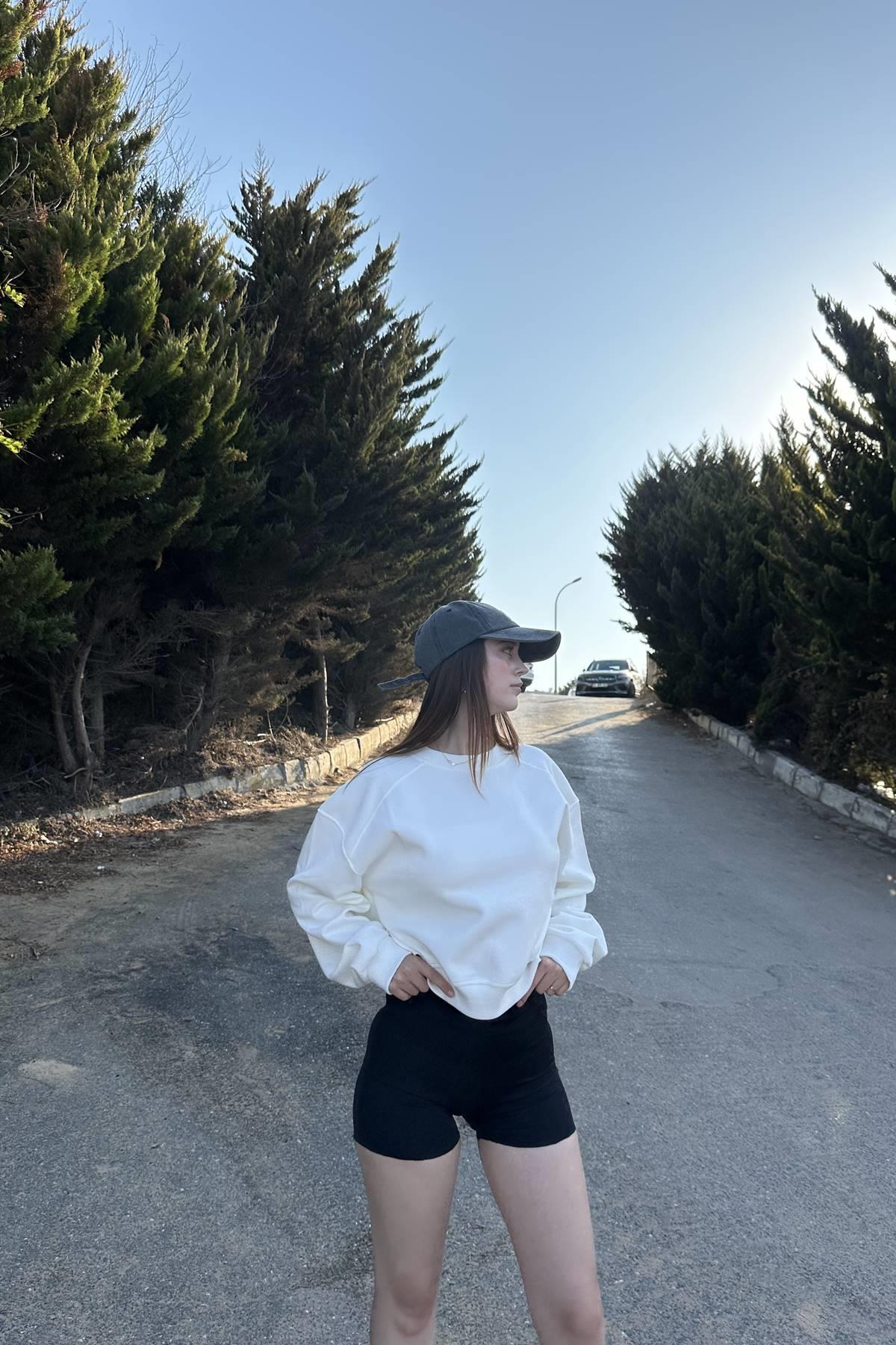 BİSİKLET YAKA CROP SWEATSHIRT