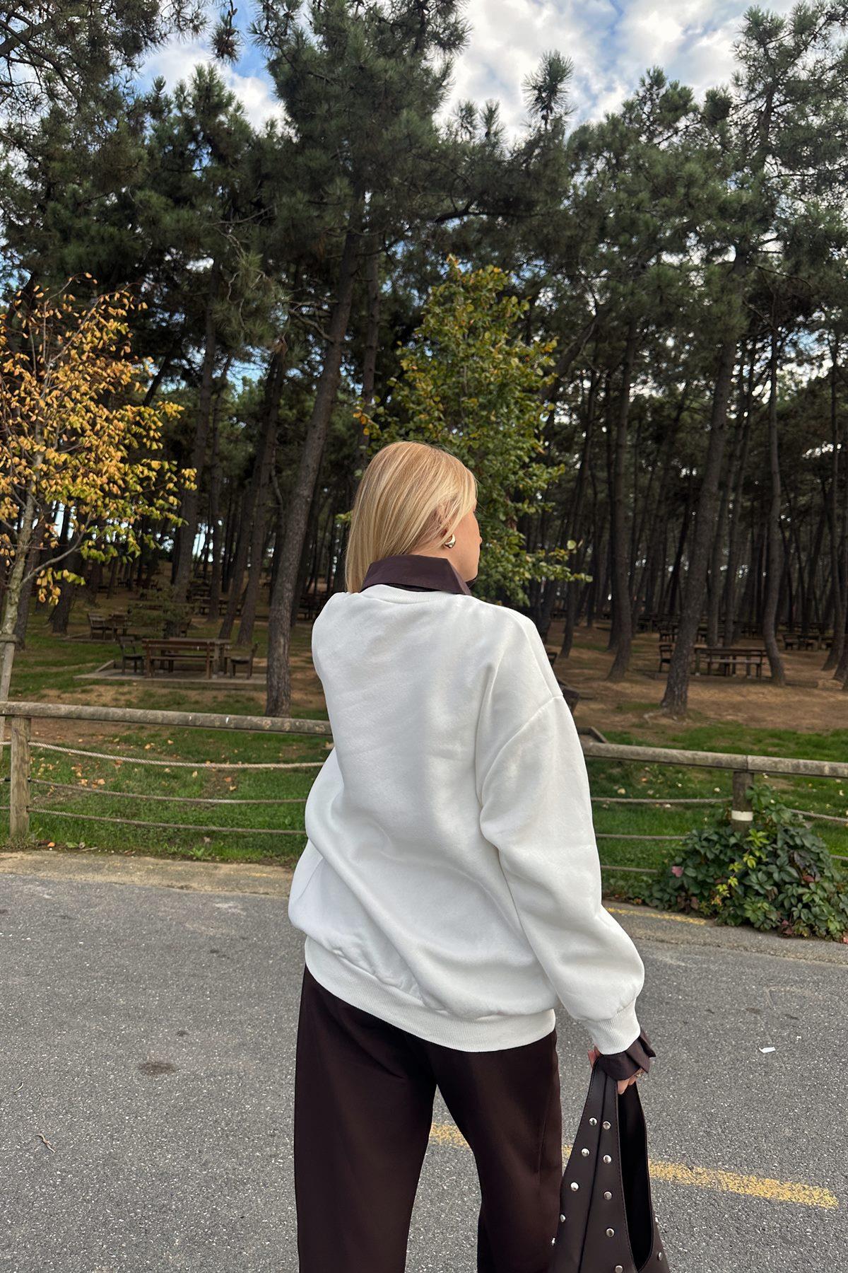 BİSİKLET YAKA NAKIŞLI GÖMLEK DETAYLI SWEATSHIRT
