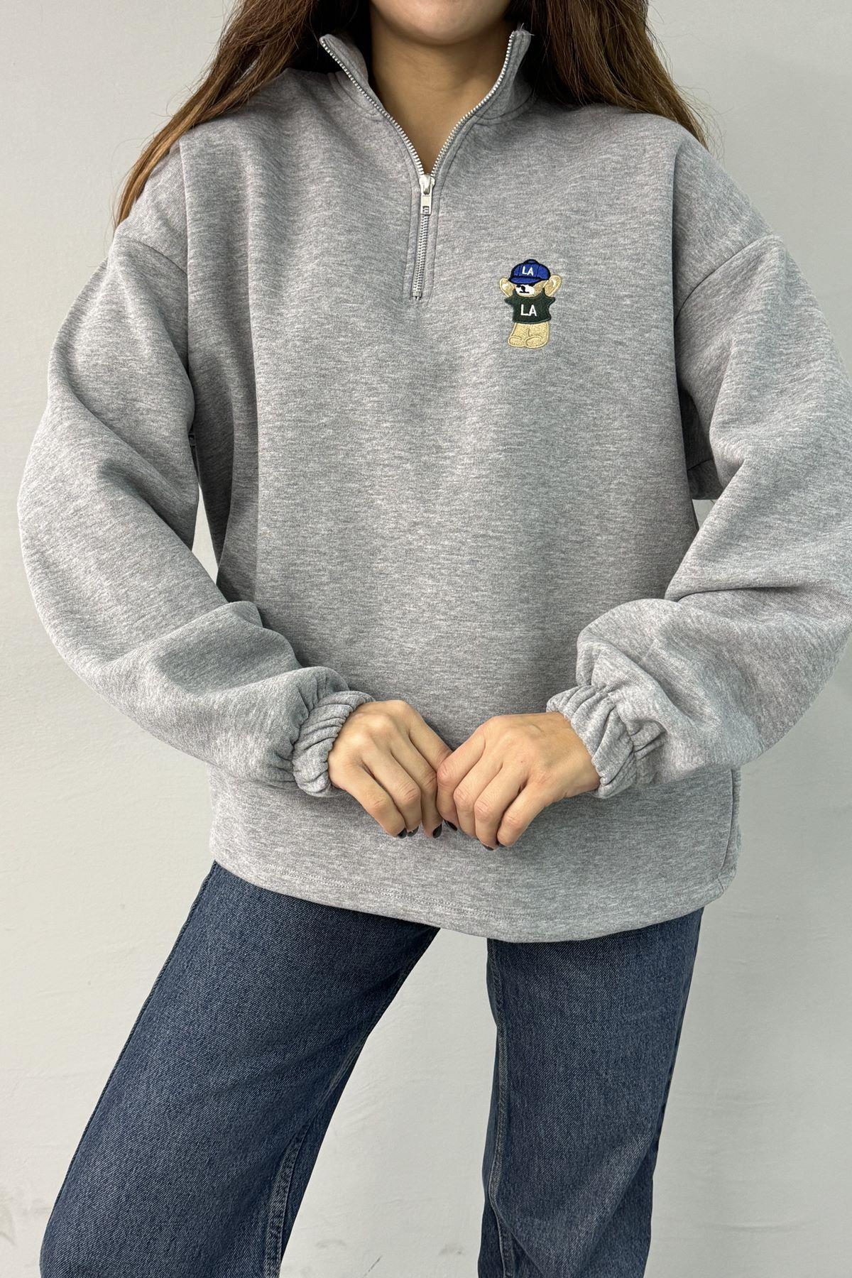 FERMUARLI NAKIŞLI DETAYLI SWEATSHIRT