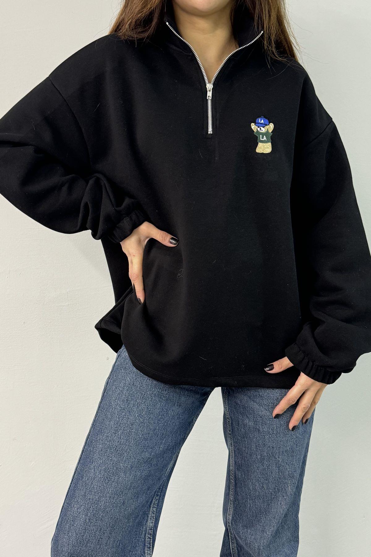 FERMUARLI NAKIŞLI DETAYLI SWEATSHIRT