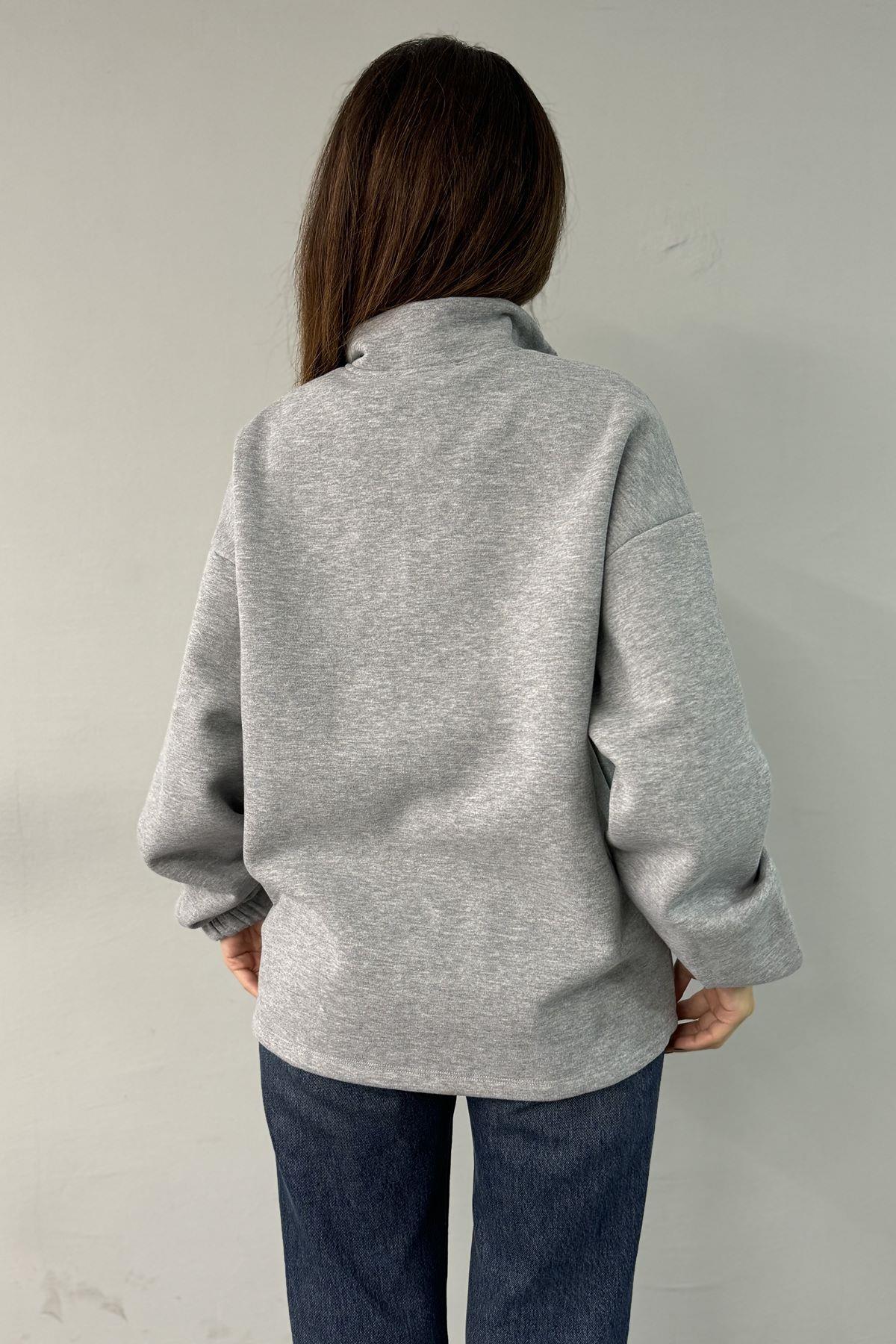 FERMUARLI NAKIŞLI DETAYLI SWEATSHIRT