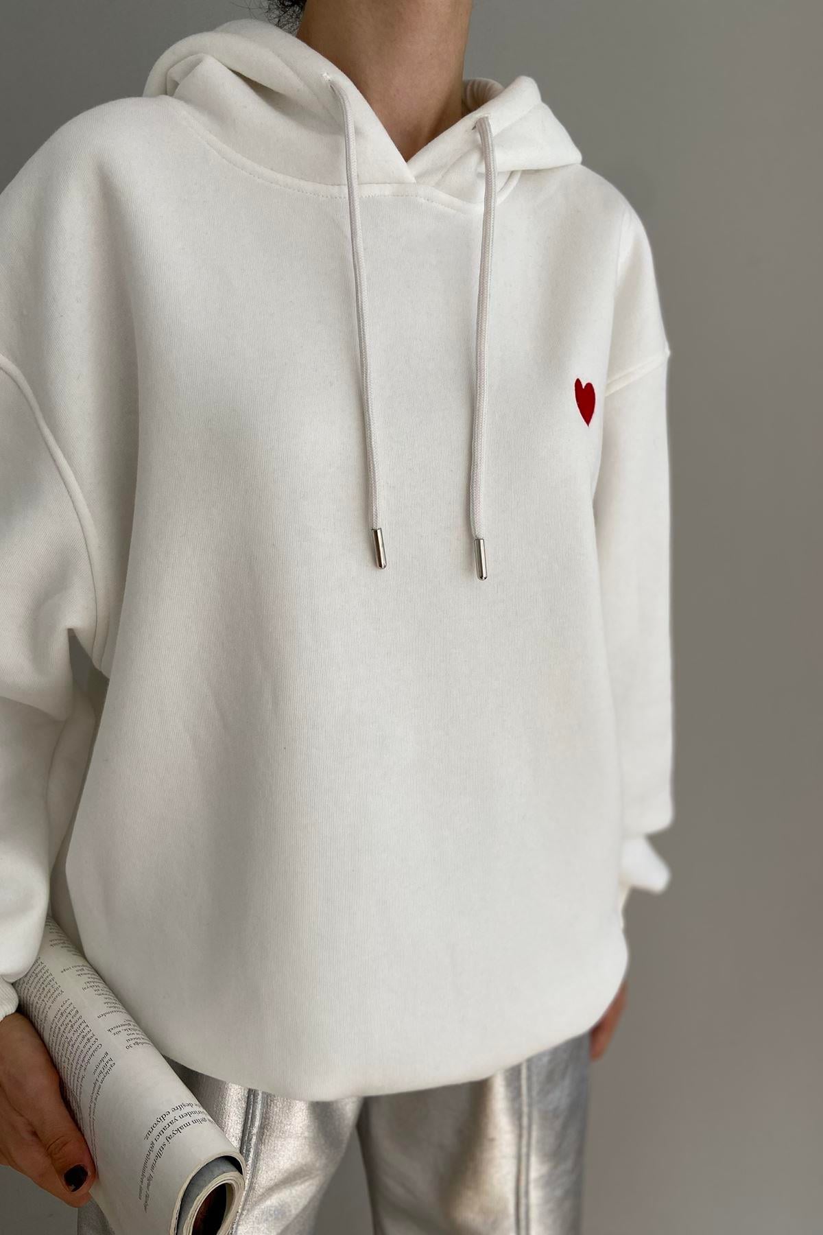 KALP NAKIŞLI KAPŞONLU SWEATSHIRT