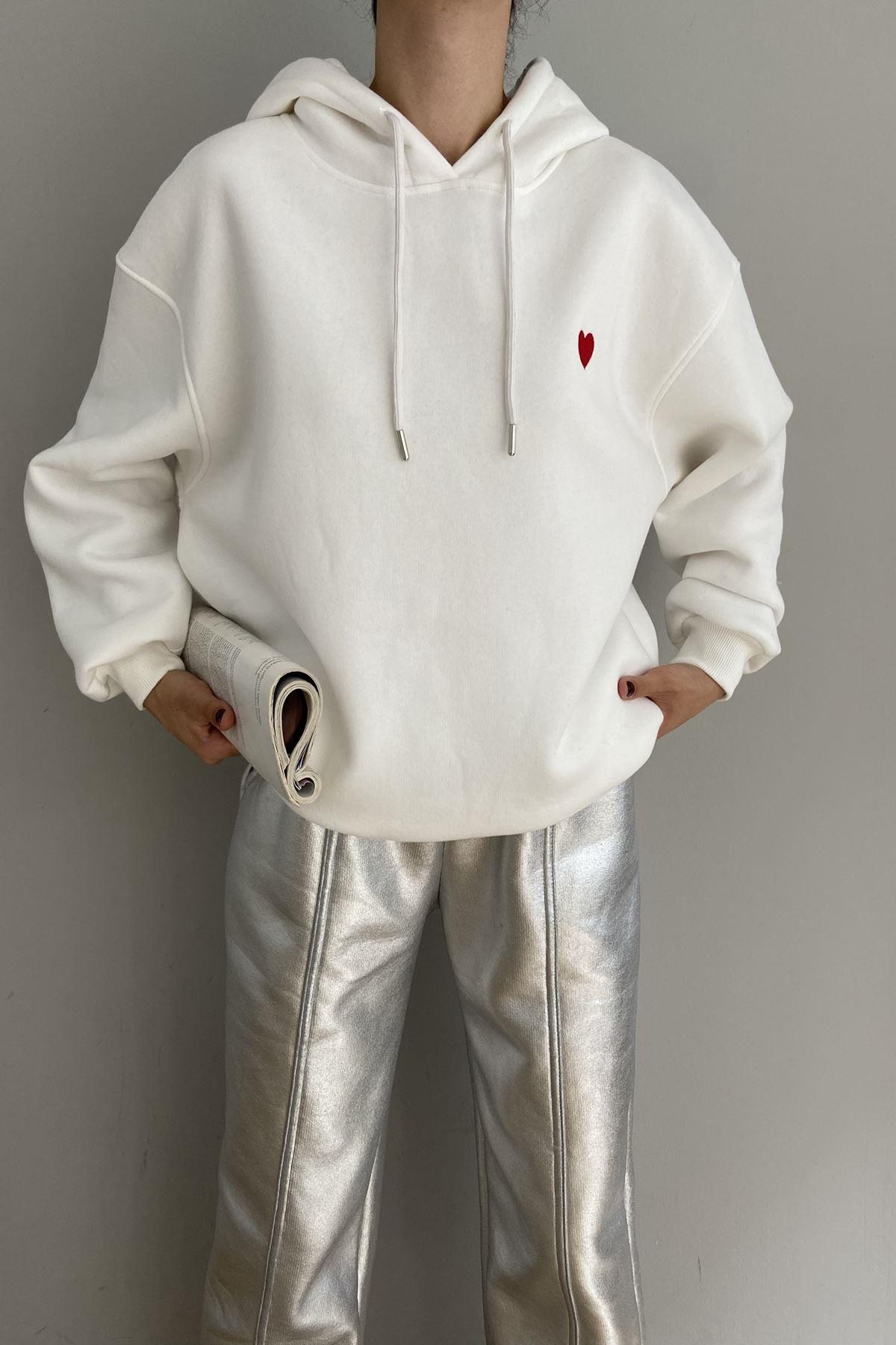 KALP NAKIŞLI KAPŞONLU SWEATSHIRT