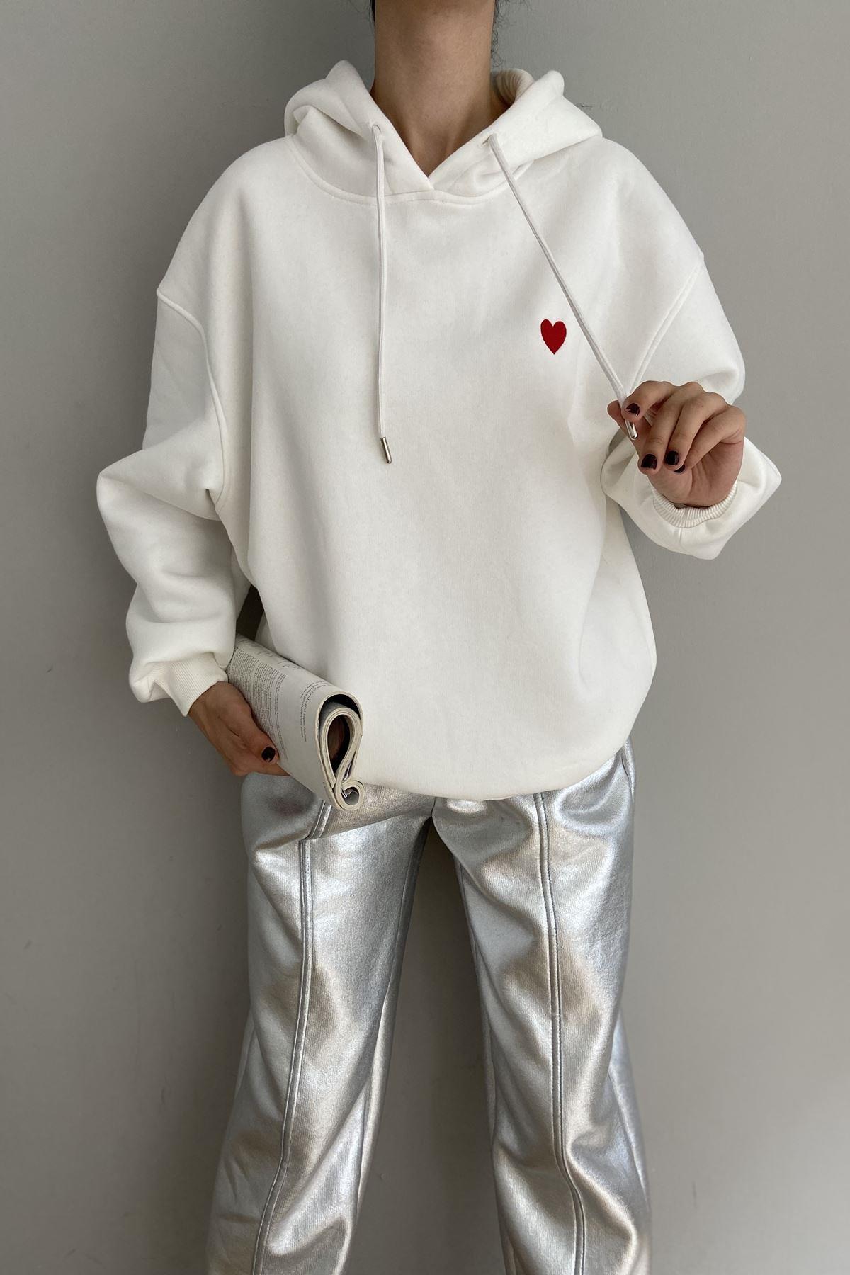 KALP NAKIŞLI KAPŞONLU SWEATSHIRT