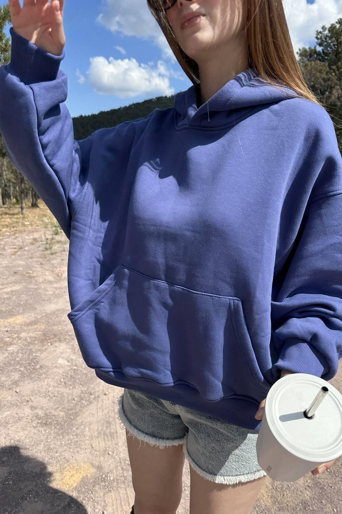 KAPŞONLU CEPLİ SWEATSHIRT