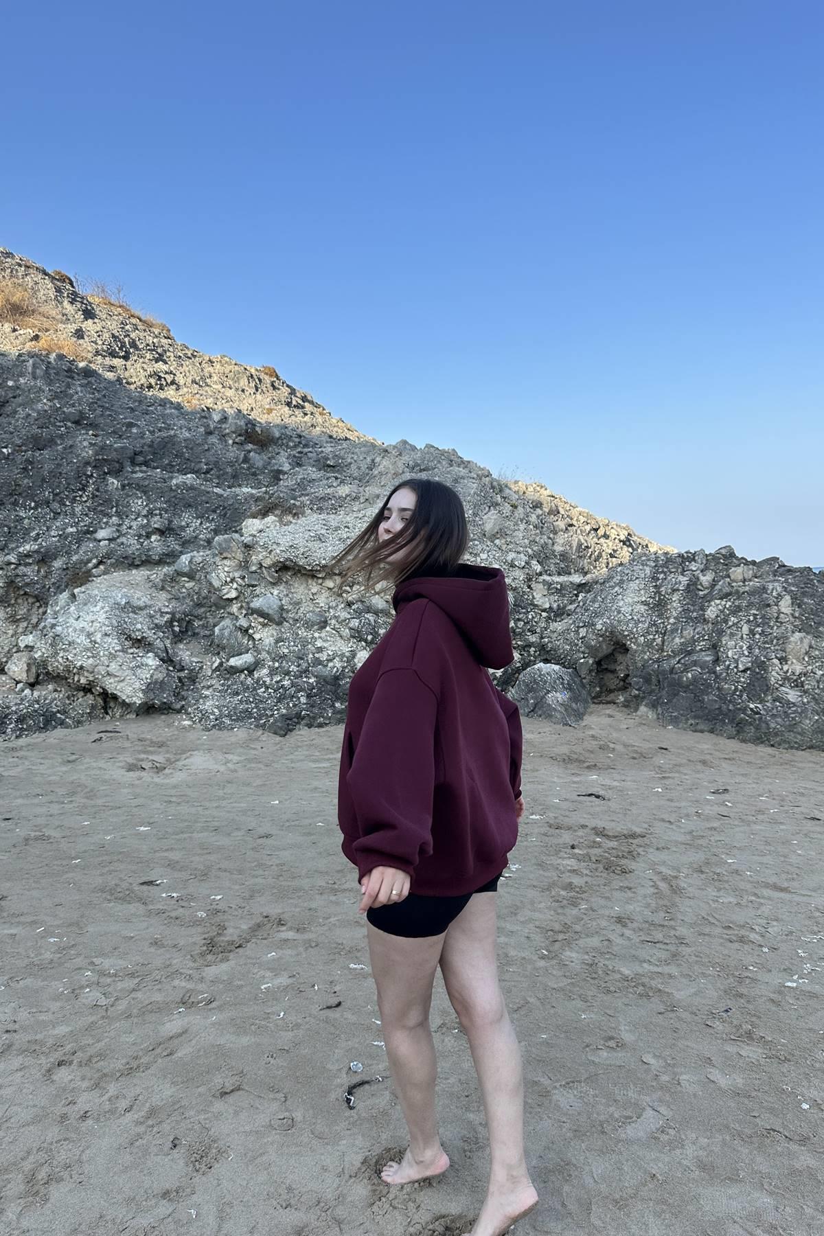 KAPŞONLU CEPLİ SWEATSHIRT