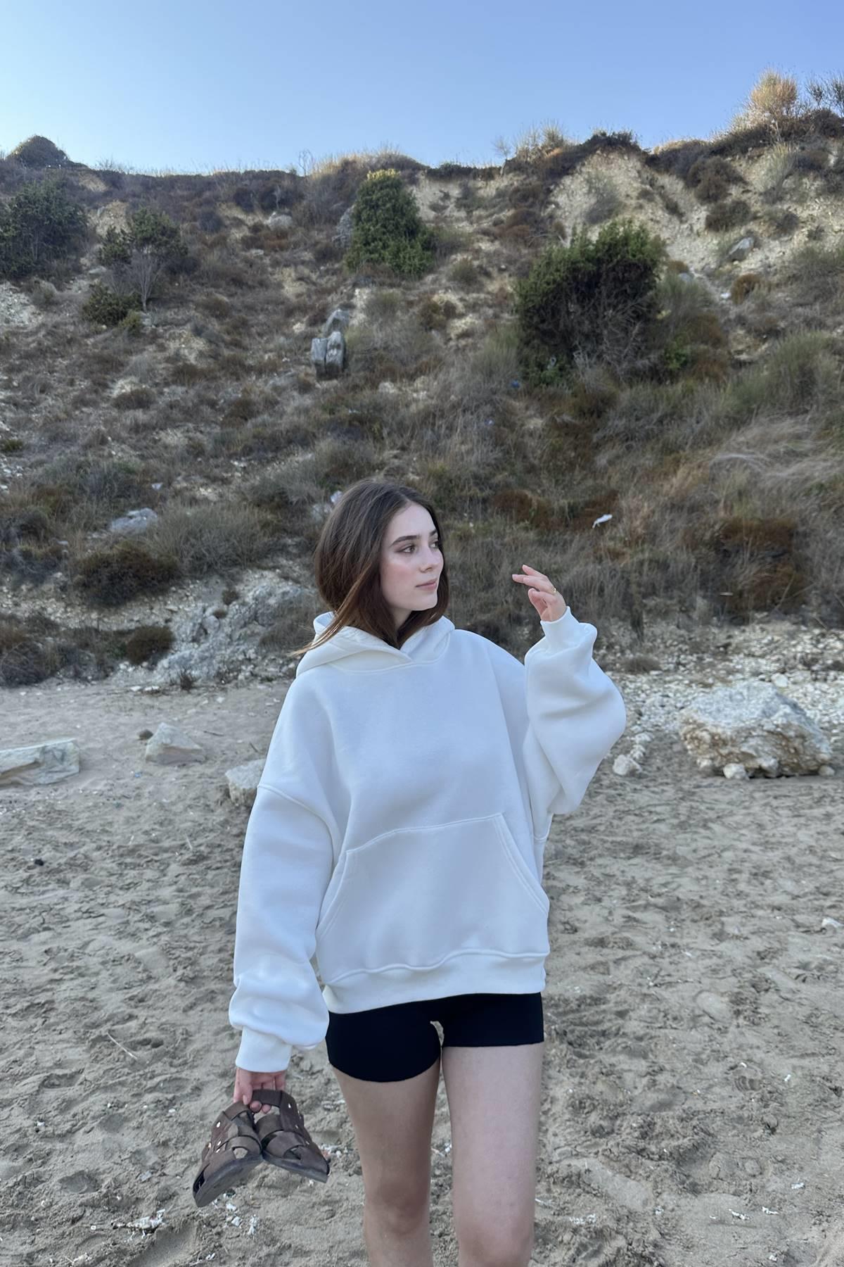 KAPŞONLU CEPLİ SWEATSHIRT