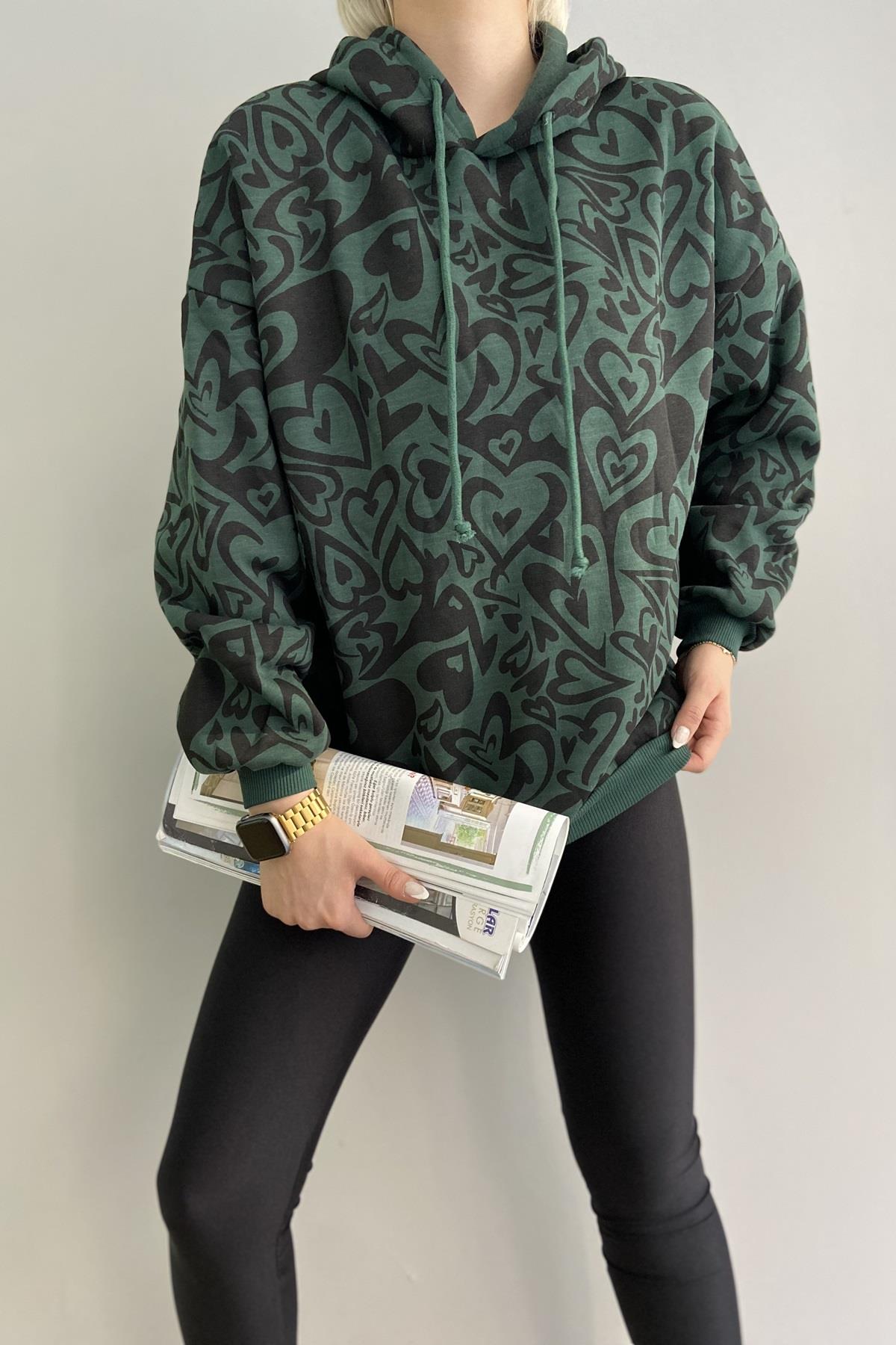 KAPŞONLU DESENLİ SWEAT