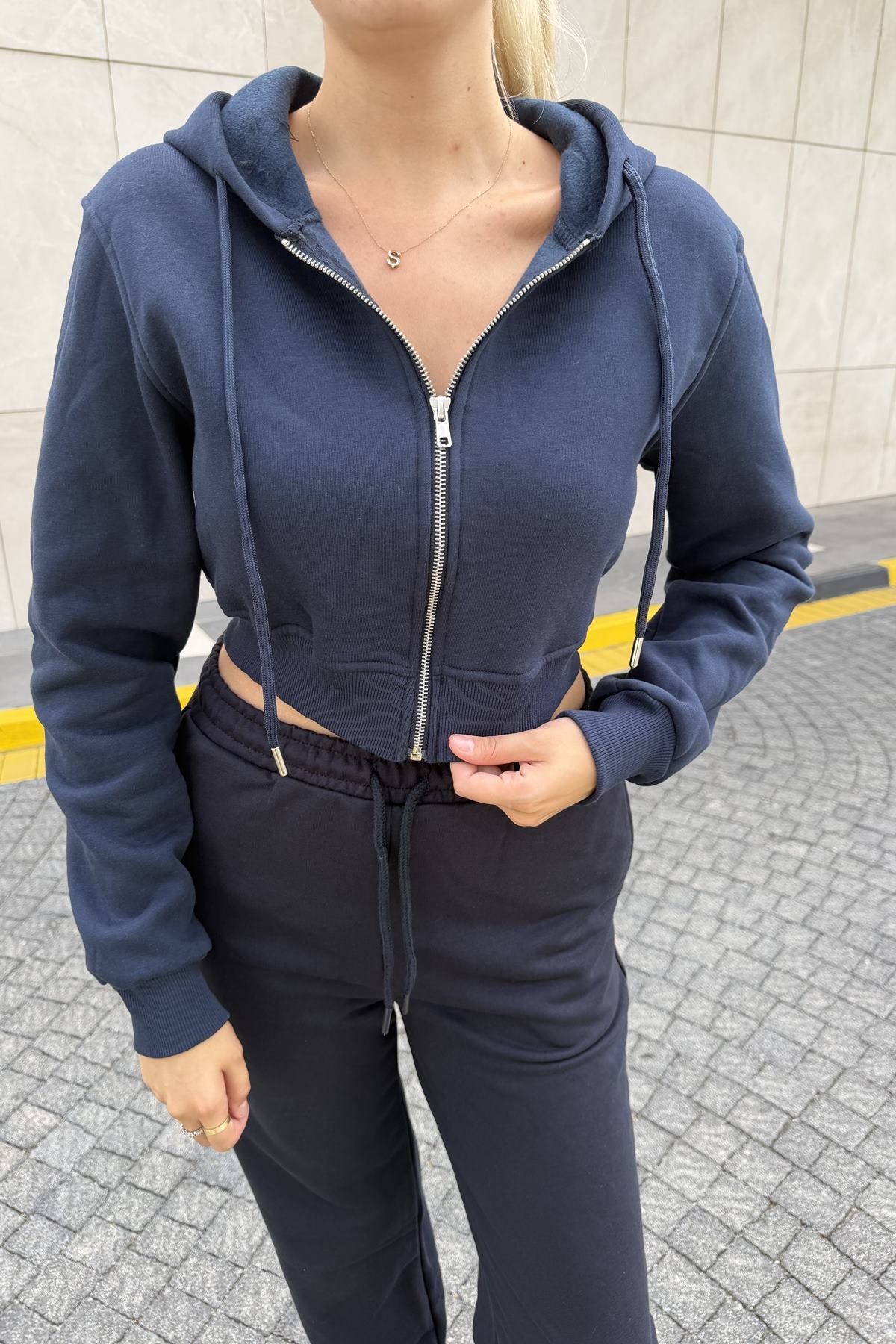 KAPŞONLU  FERMUARLI CROP SWETSHIRT