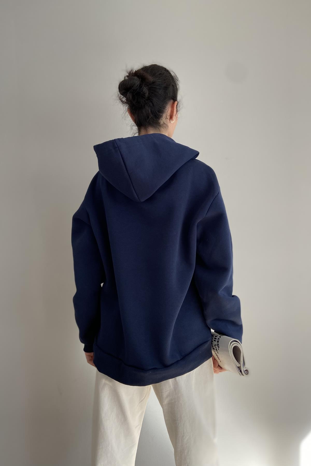 KAPŞONLU SWEATSHIRT