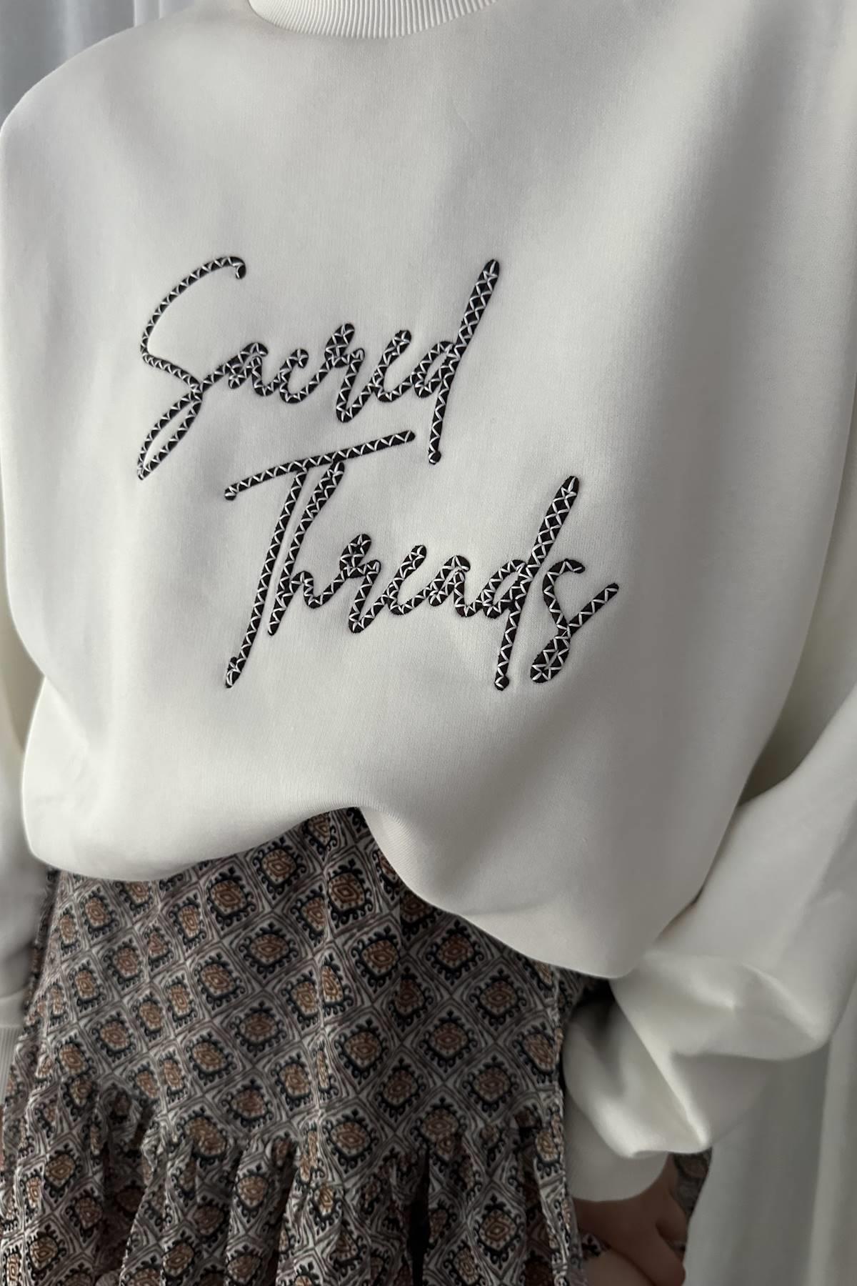 NAKIŞ DETAYLI SWEATSHIRT