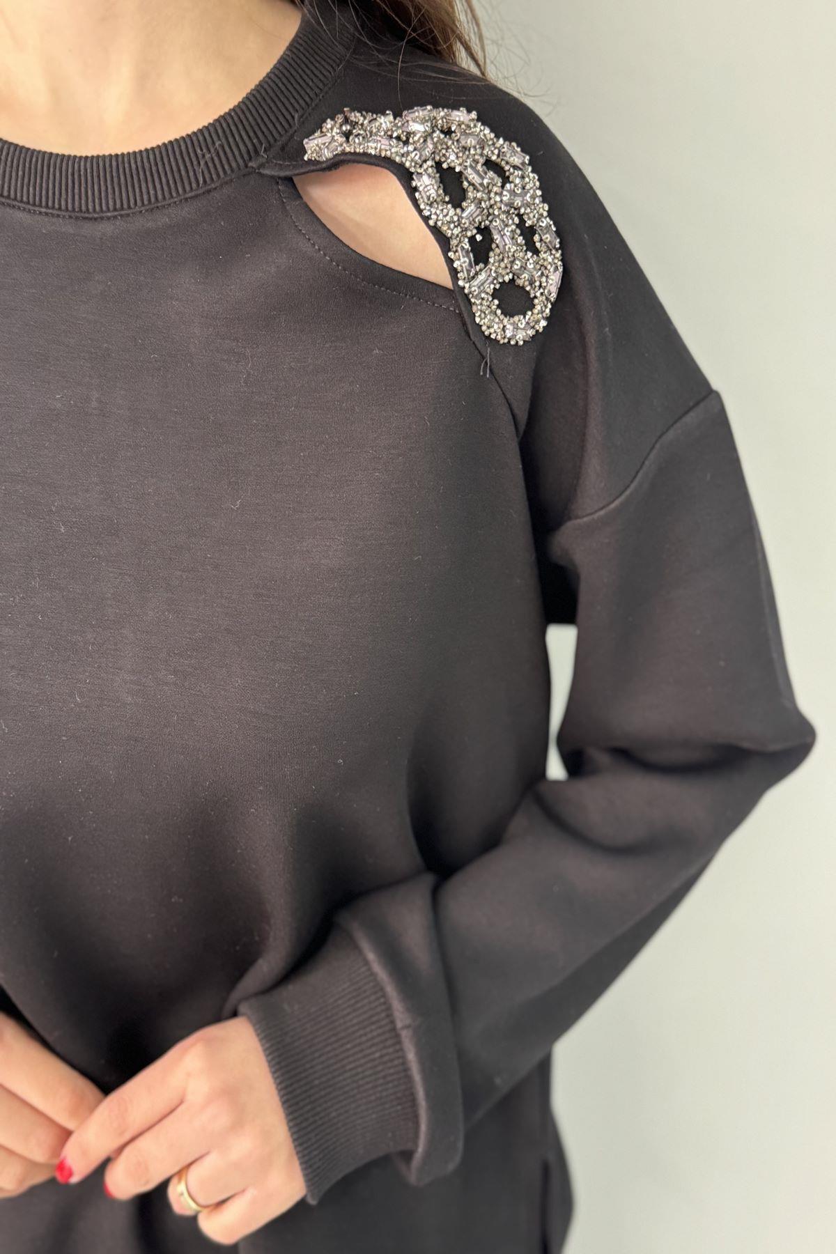 OMUZ AKSESUAR DETAYLI SWEATSHIRT