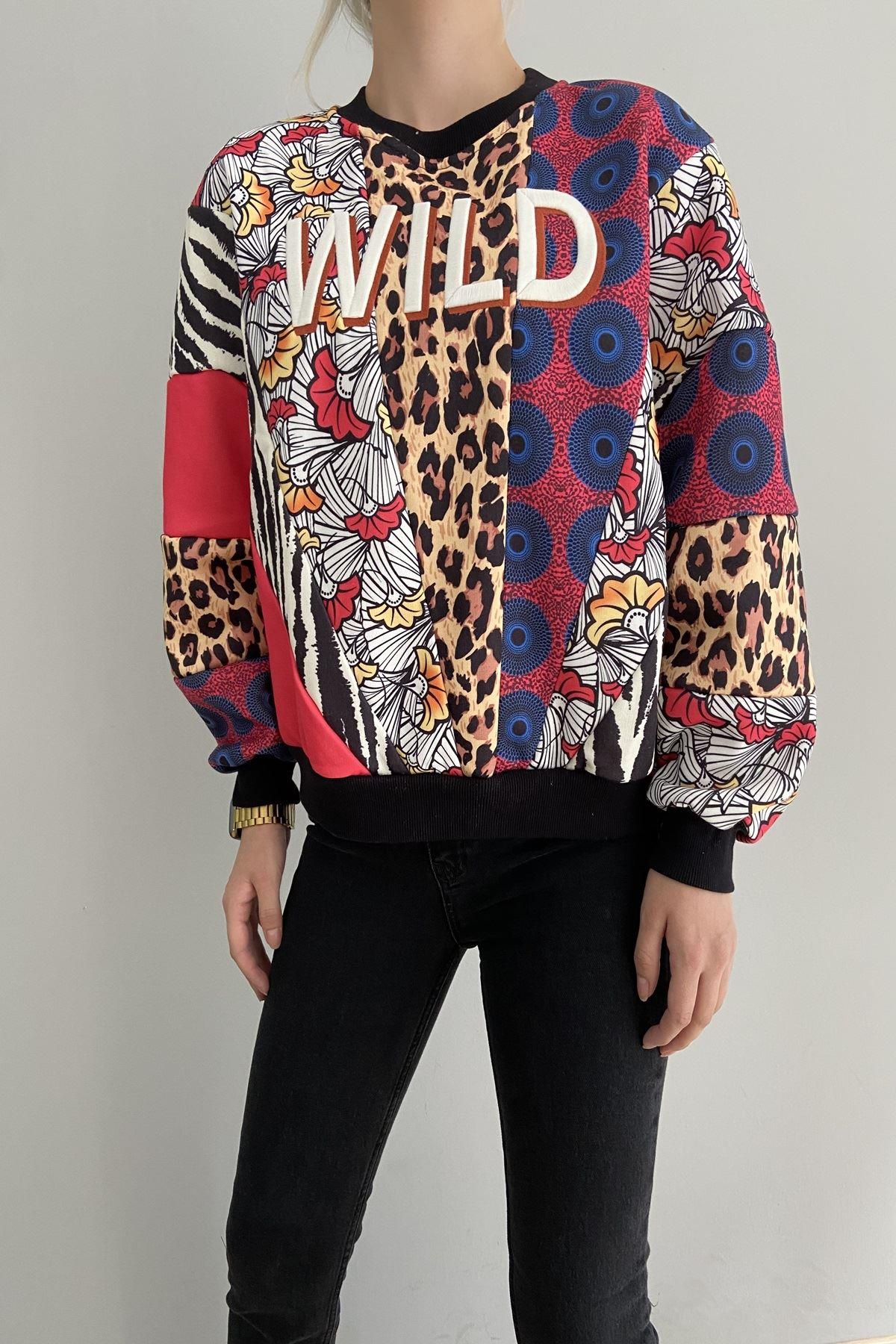 PATCH DESEN ÖNÜ NAKIŞLI SWEAT