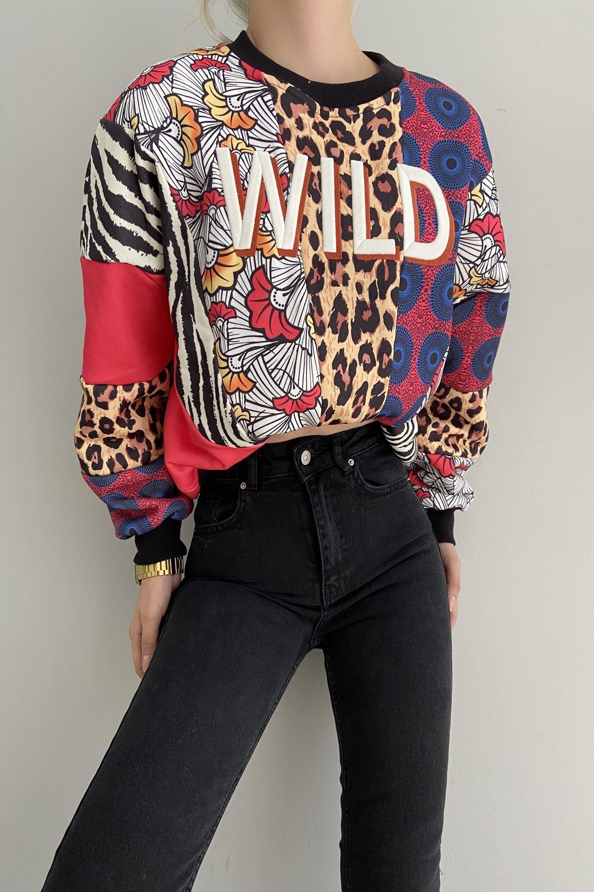 PATCH DESEN ÖNÜ NAKIŞLI SWEAT