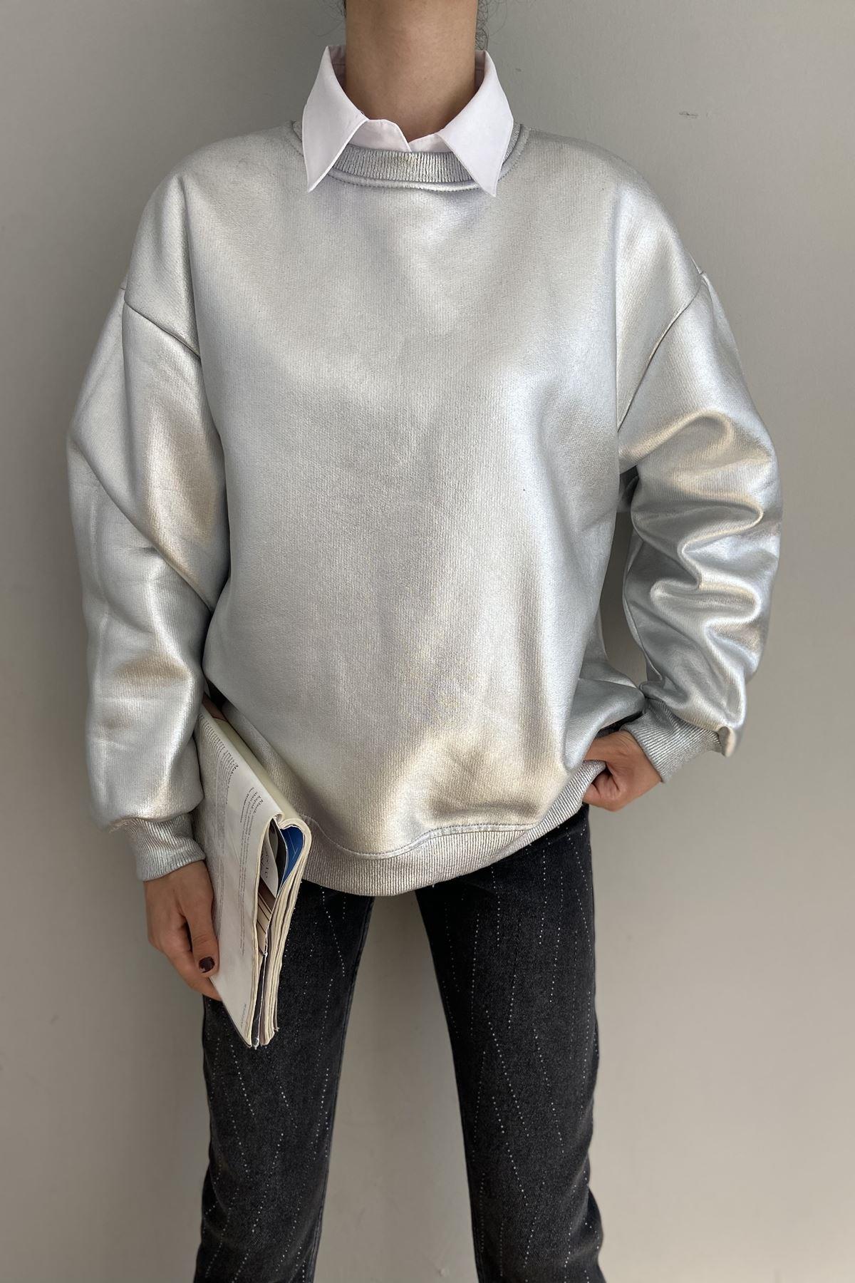 VARAKLI BİSİKLET YAKA SWEATSHIRT